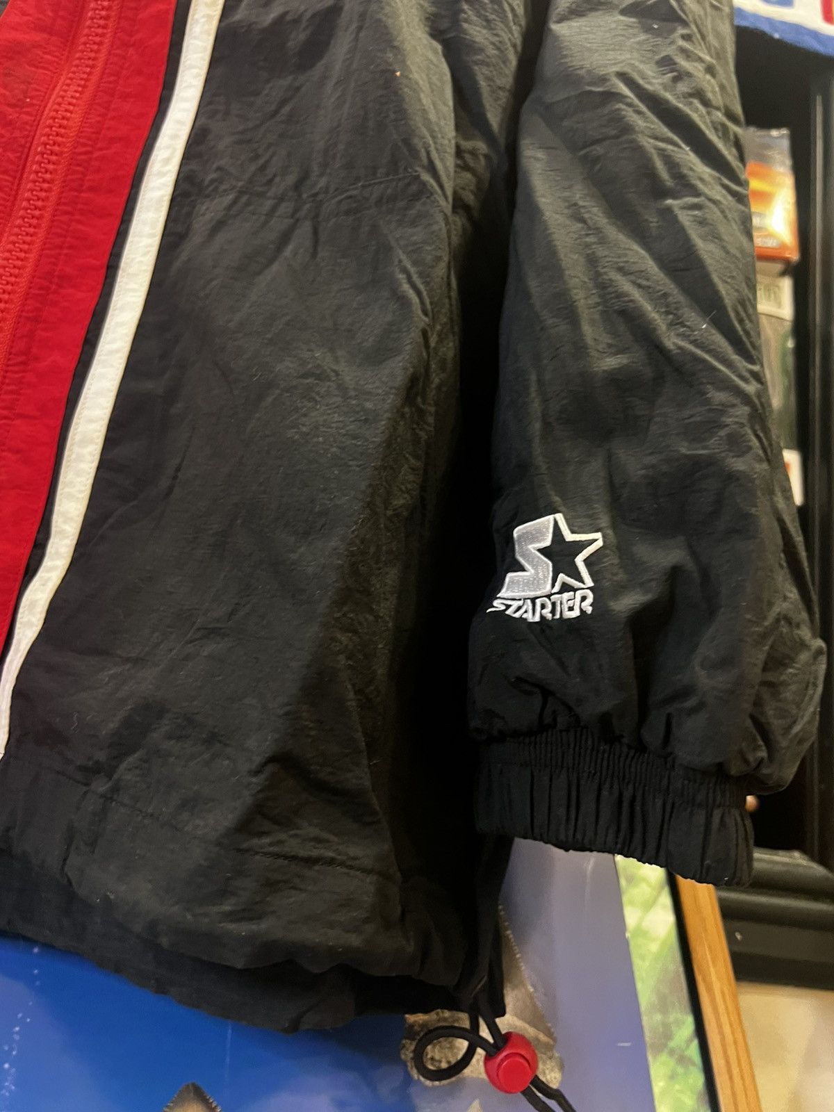 NBA × Starter × Vintage Vintage 1990's Starter Chicago Bulls NBA Hooded Windbreaker Size US L / EU 52-54 / 3 - 5 Thumbnail