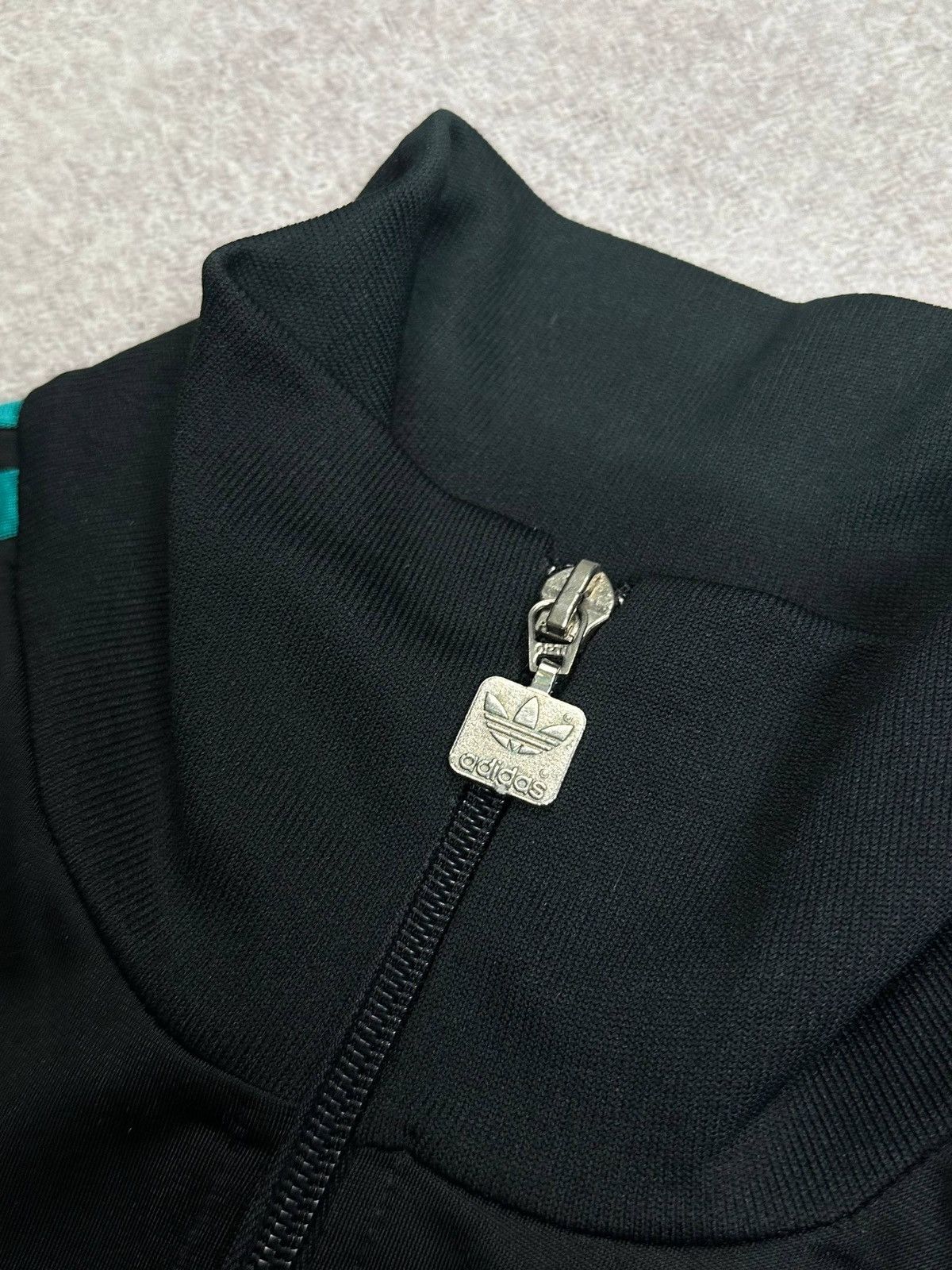 Adidas Vintage Adidas Made In Hong Kong Avantgarde Firebird Jacket Size US M / EU 48-50 / 2 - 4 Thumbnail