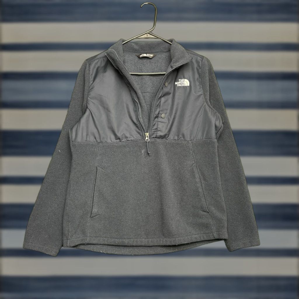 The North Face The North Face Sweater Womens M Blue Fleece Pullover 1/2 Zip Outdoor Casual Travel Size M / US 6-8 / IT 42-44 - 1 Thumbnail