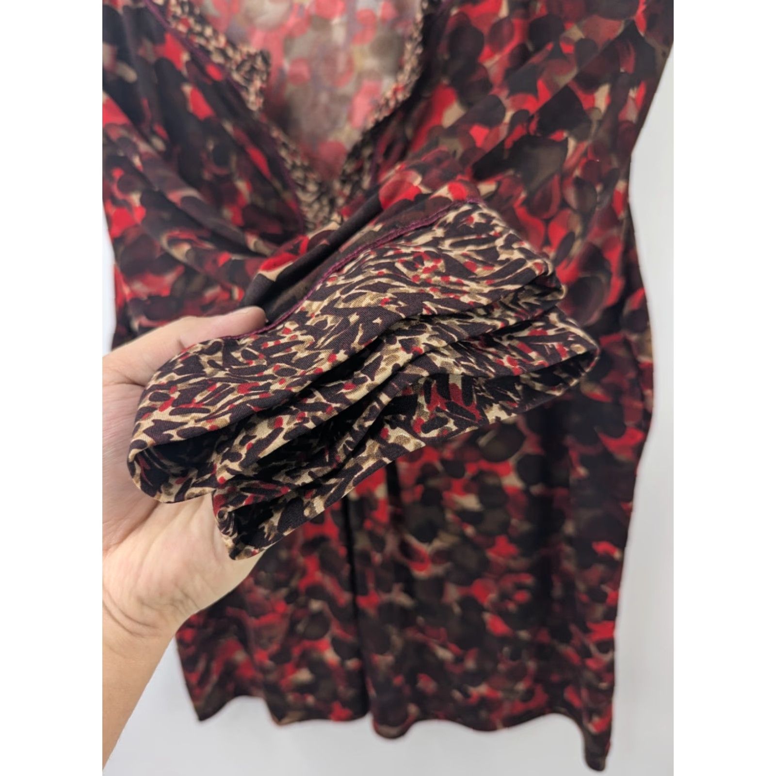 Vintage Susan Graver Red Liquid Knit Printed Top Ruched Neckline A91328 XL Tunic Blouse 3/4 Sleeve Solid Knit Polyester Spandex Classic Womens Size XL / US 12-14 / IT 48-50 - 3 Thumbnail