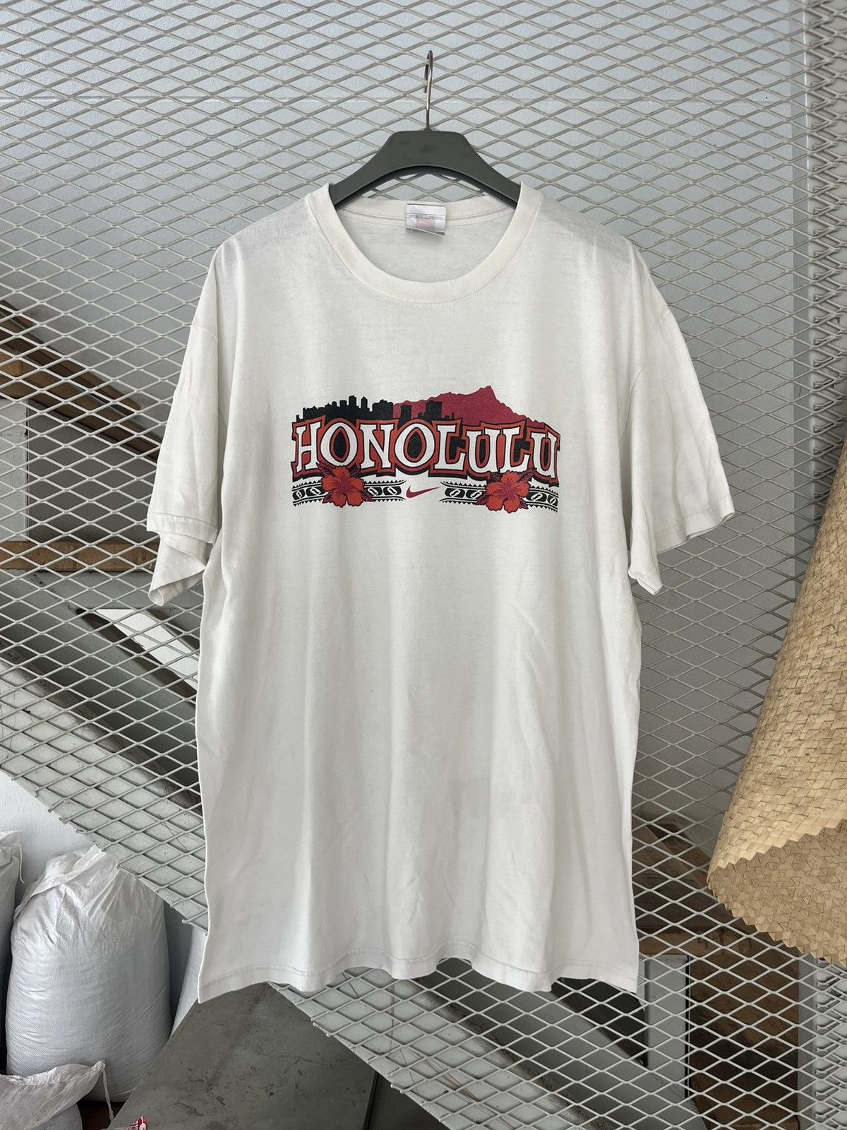 Nike × Vintage Vintage NIKE Honolulu Collection Marathon 00’s Tshirt Size US L / EU 52-54 / 3 - 2 Thumbnail