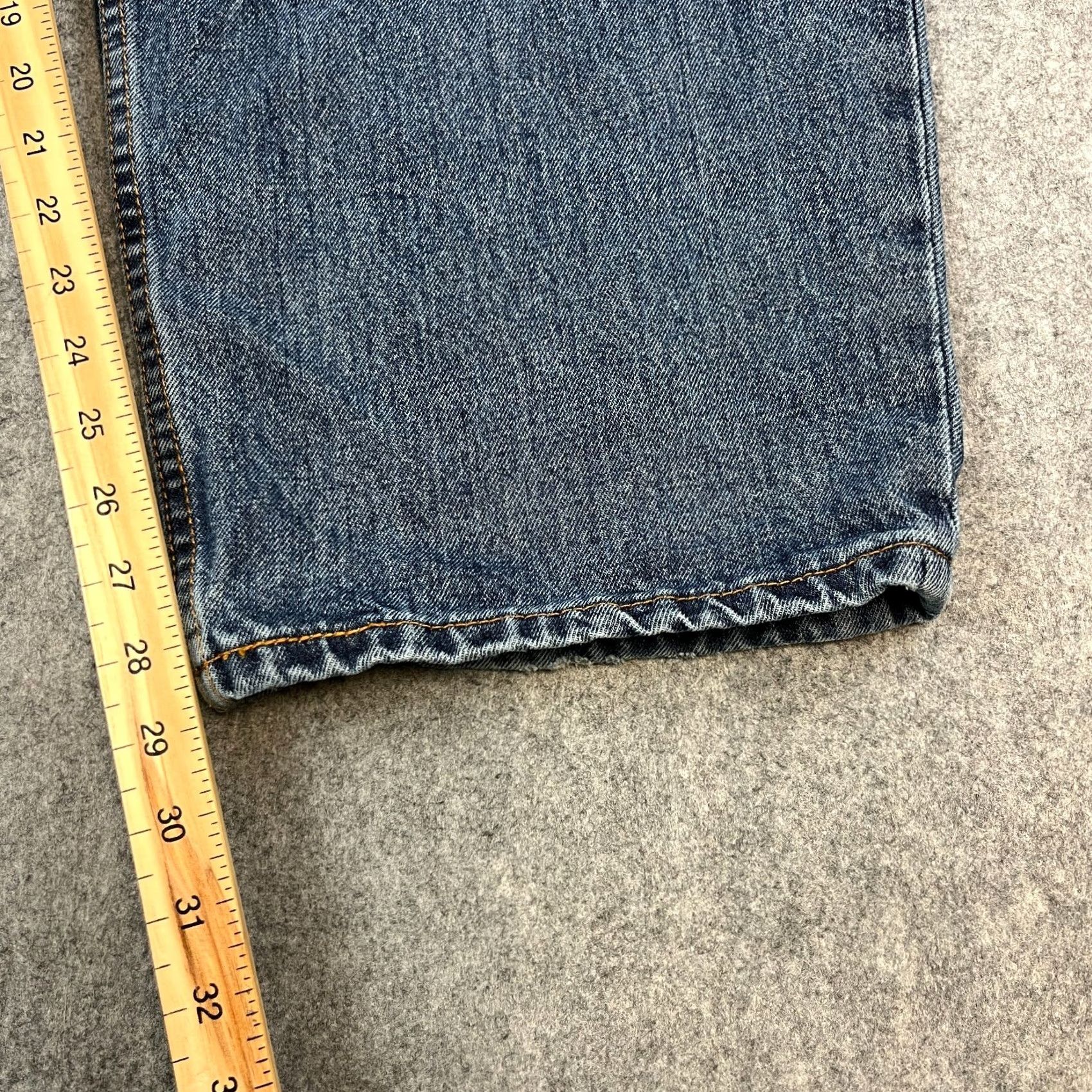 Levi's Levi's Jeans Regular Straight 52 30 Mid Wash Denim Zip Fly 100% Cotton Mens Size US 36 / EU 52 - 4 Thumbnail
