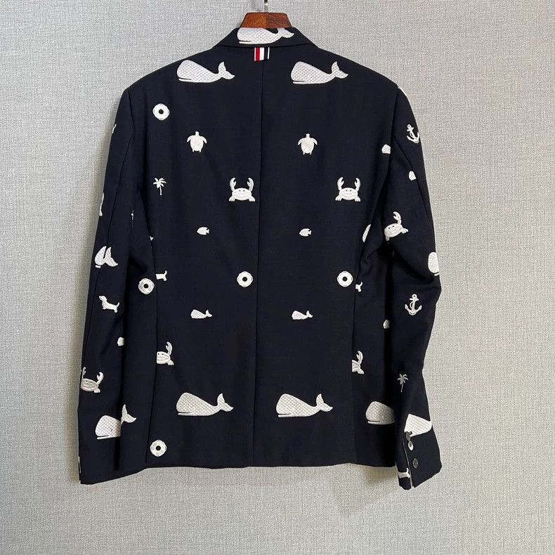 Thom Browne Thom Browne Blue ocean whale embroidered suit Size US XL / EU 56 / 4 - 2 Thumbnail