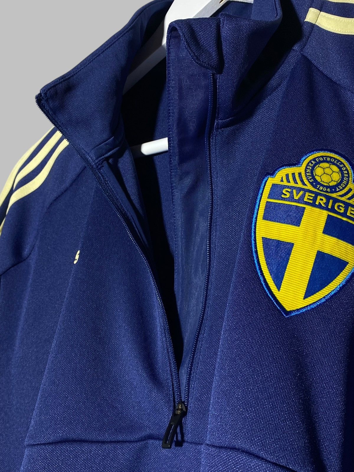 Adidas Adidas Sweden National Team Training Track Top 1/4 zip Size US L / EU 52-54 / 3 - 16 Thumbnail