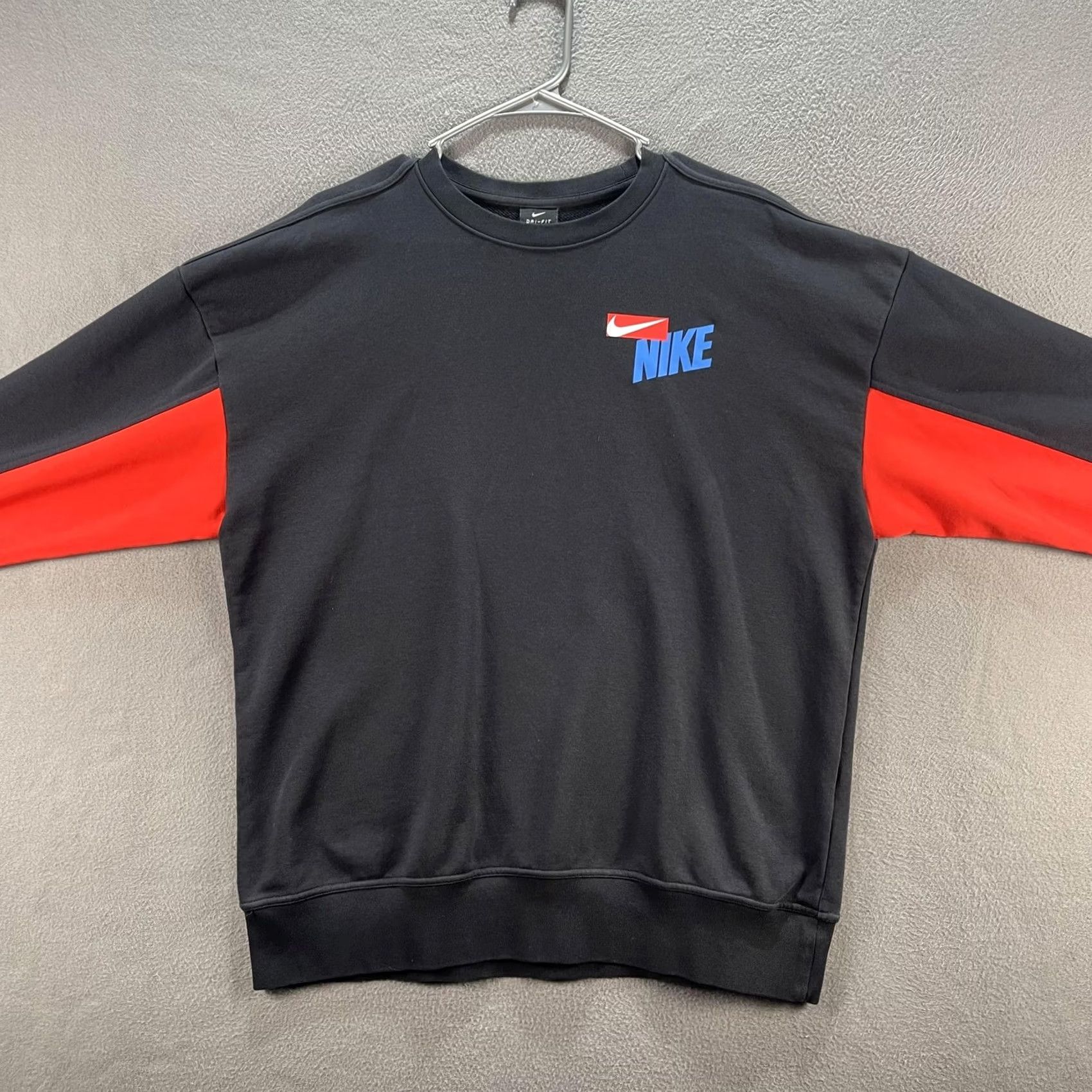 Nike Nike Sweatshirt Mens Medium Black Red Dri-FIT Crewneck Pullover Athletic Logo Graphic Print Size US M / EU 48-50 / 2 - 3 Thumbnail