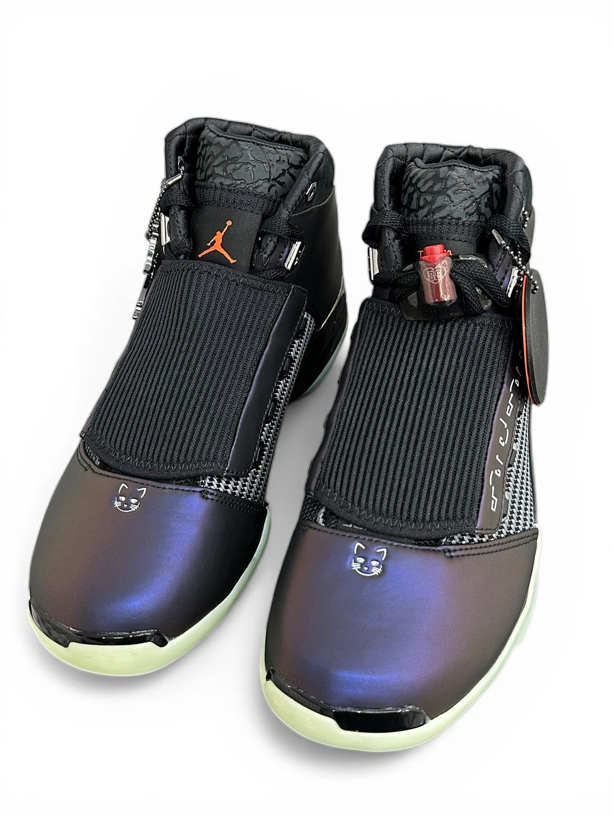 Jordan Brand Doernbecher Zach Rumbaugh Jordan 17 Retro (IO7684-921) Size US 9 / EU 42 - 3 Thumbnail