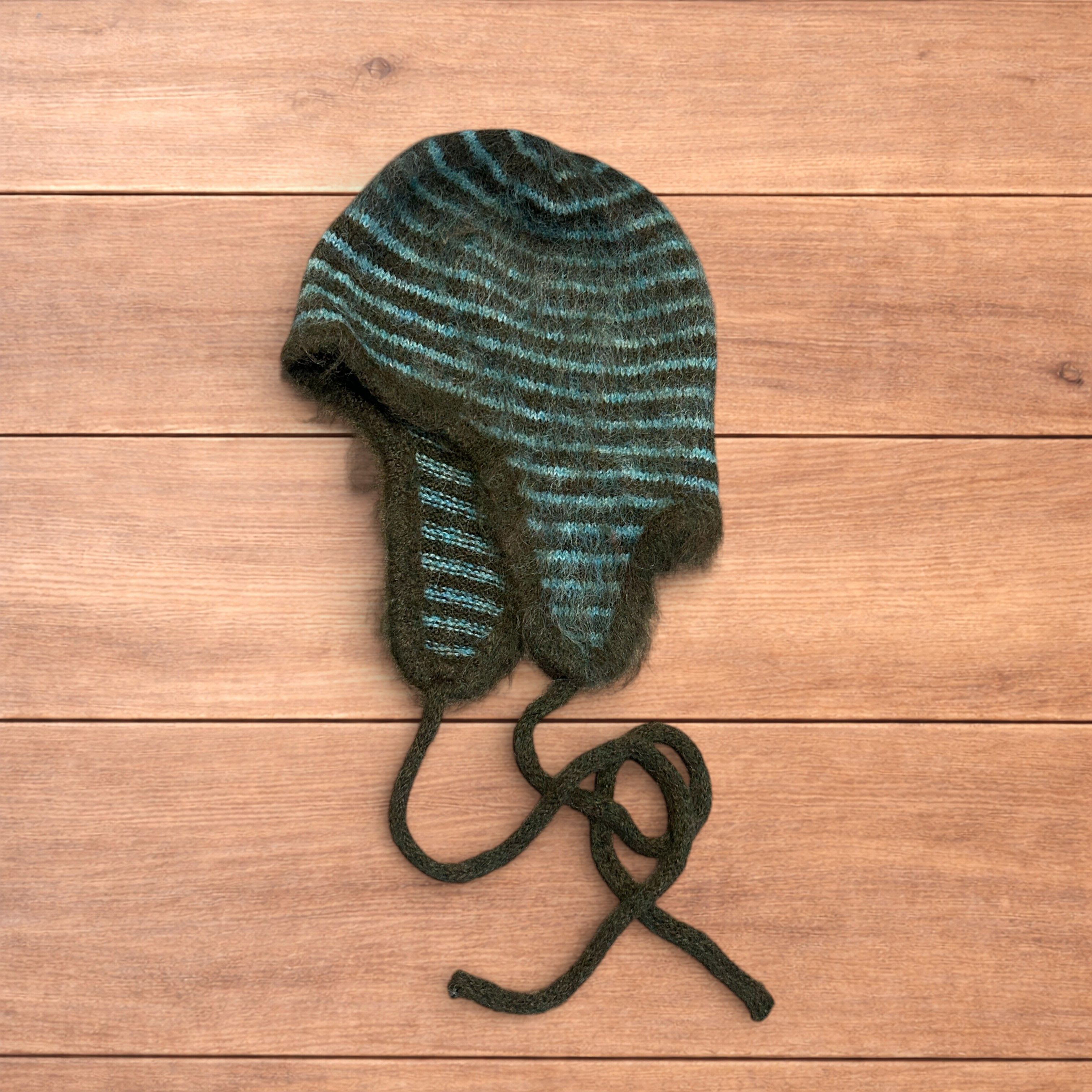 Japanese Brand Vintage style knitted ear flap hat bonnet in green/brown. Size ONE SIZE - 1 Thumbnail