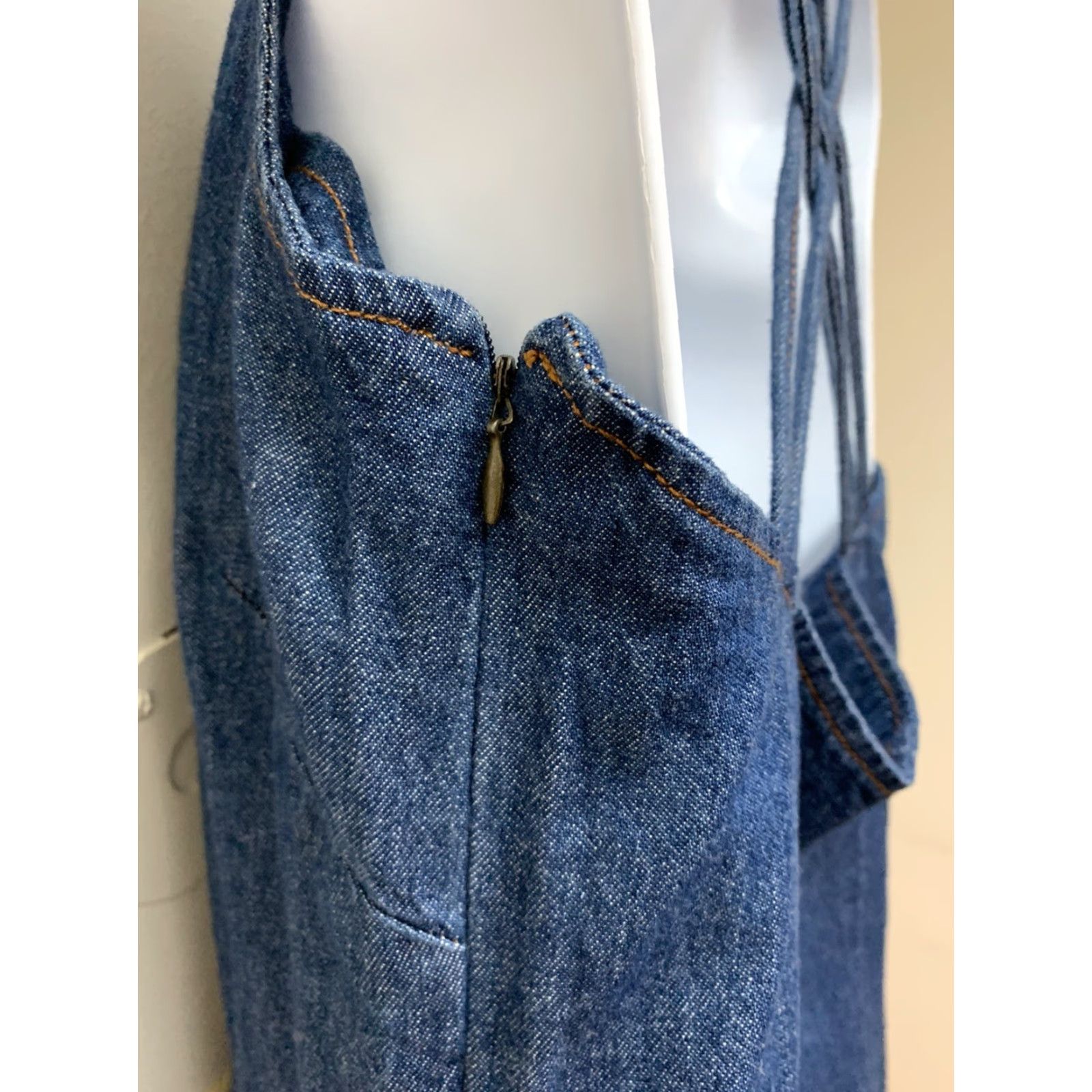 Vintage VINTAGE Y2K Fitted Maxi Cotton Denim Jean Strappy Racerback Dress Fit S/M Le Mieux Women Casual Rockabilly 1990s Blue Shirt? Size 27" / US 4 / IT 40 - 5 Thumbnail