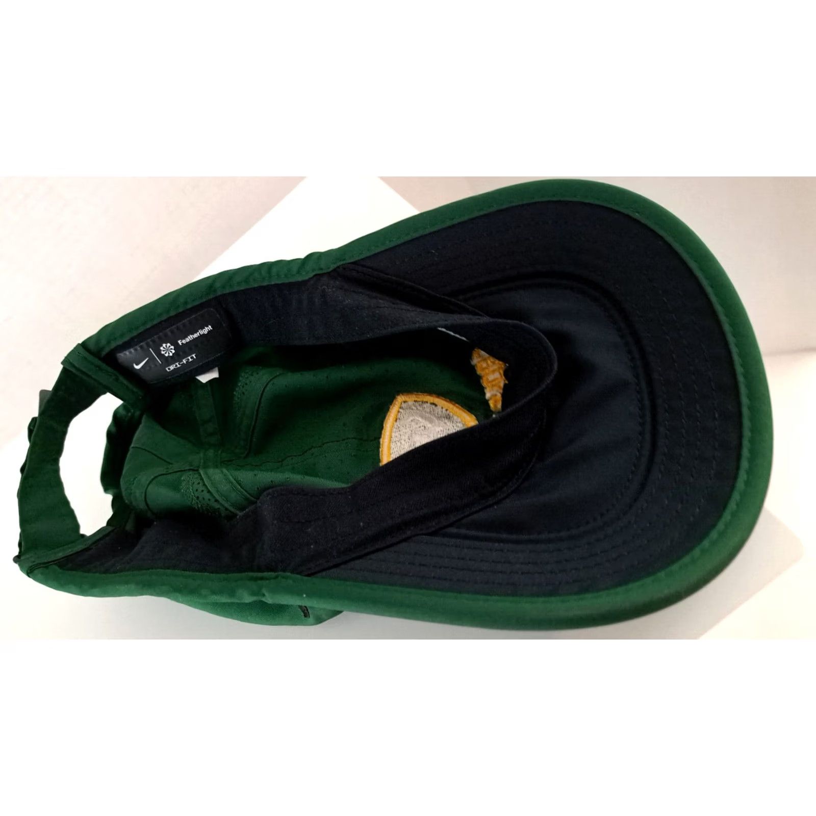 Nike VINTAGE Nike Dri-Fit Featherlight Hat & Nylon Backpack Wayne State Warriors Baseball Cap Adjustable Green Unisex Adults Mens Womens Boys Girls Size ONE SIZE - 6 Thumbnail
