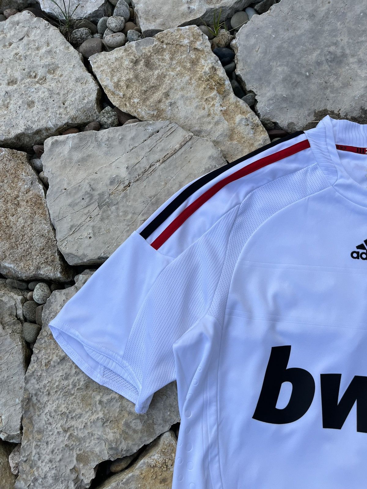 Adidas × Vintage Vintage Adidas AC Milan 2008-2009 soccer jersey y2k tee Size US S / EU 44-46 / 1 - 4 Thumbnail