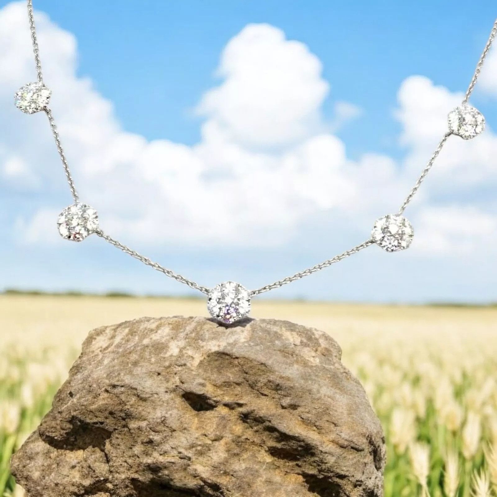 Van Cleef & Arpels Van Cleef & Arpels Platinum Flower Fleurette Necklace Size ONE SIZE - 2 Thumbnail