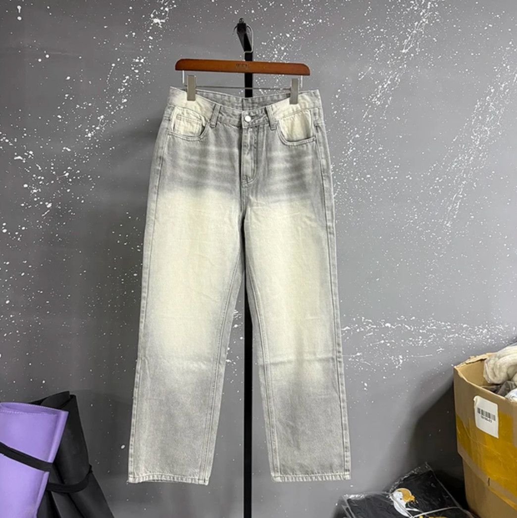 Japanese Brand Light gray loose straight leg jeans Size US 27 - 1 Thumbnail