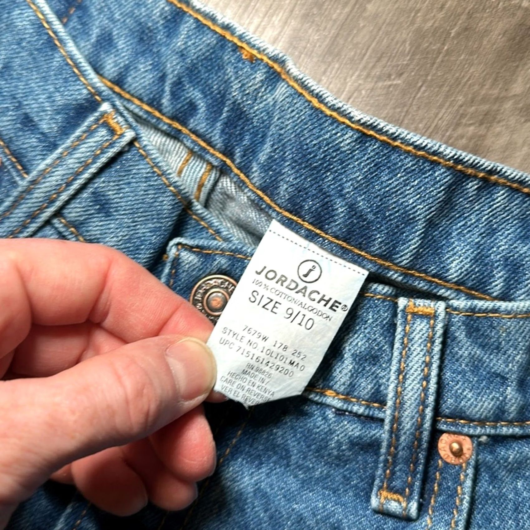 Jordache Jordache Jeans Jordache Classic Fit High Rise Jeans 9/10 Long Womens 10 Regular Blue Tapered 34 Inseam 45 Total Length 11 Rise 6 Thigh 12 MS10703 Size 32" / US 10 / IT 46 - 7 Thumbnail