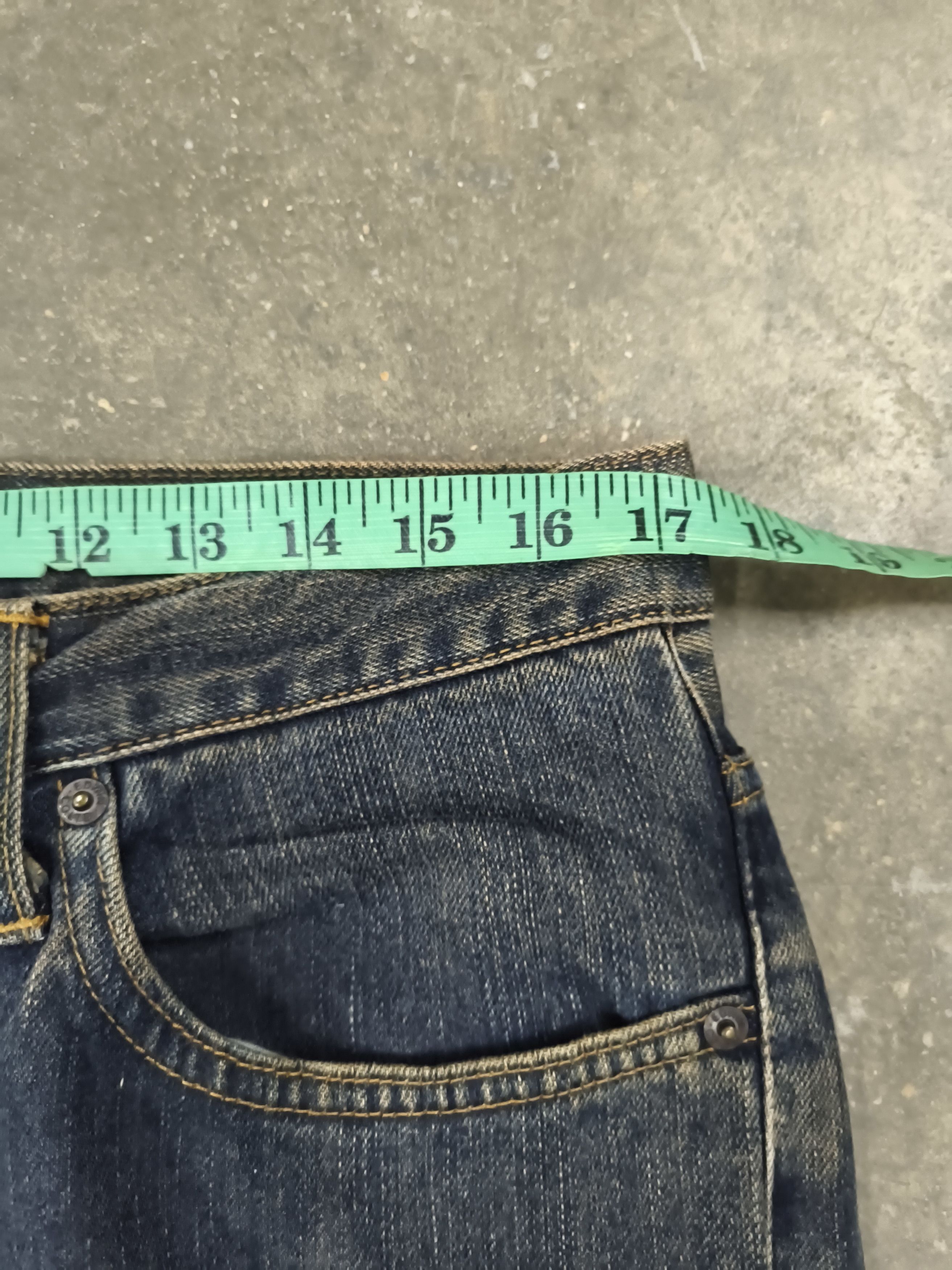 Beauty Beast 🔥Baggy🔥🔥 Vintage Edwin Jeans Baggy street fashion Size US 35 - 10 Thumbnail