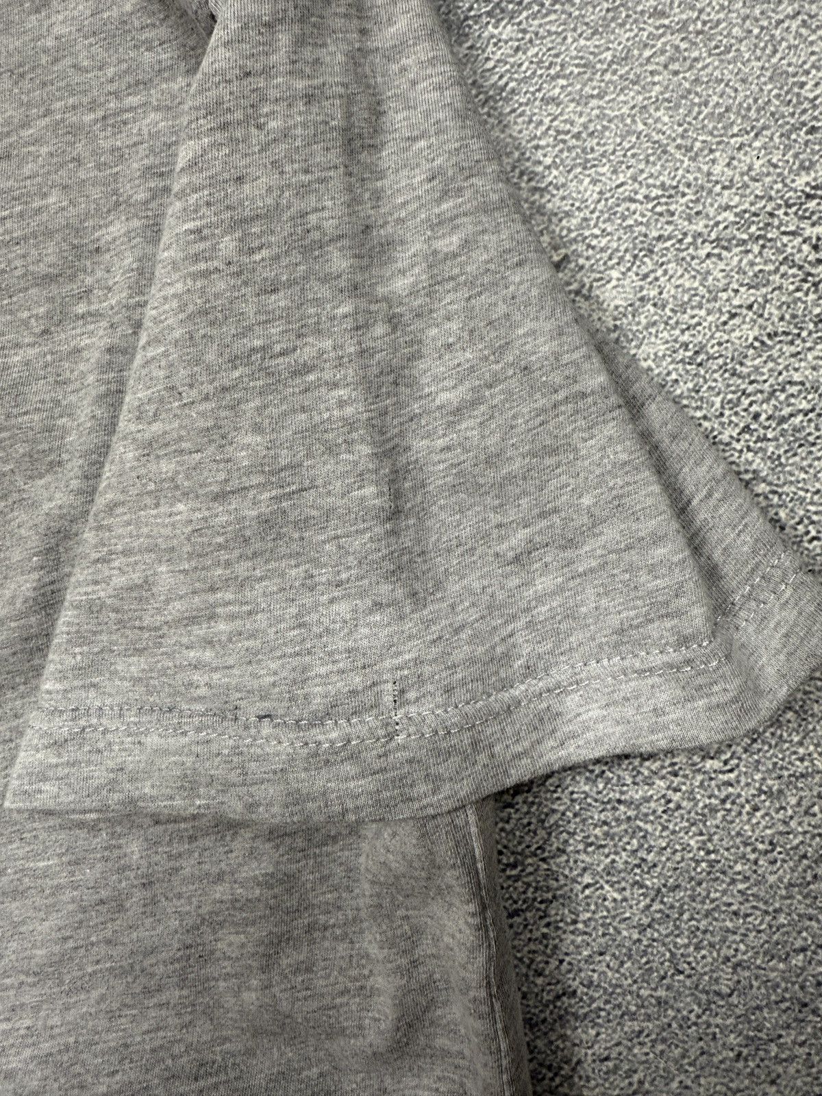 A.P.C. A.P.C US Logo Tee Shirt Size US S / EU 44-46 / 1 - 10 Thumbnail