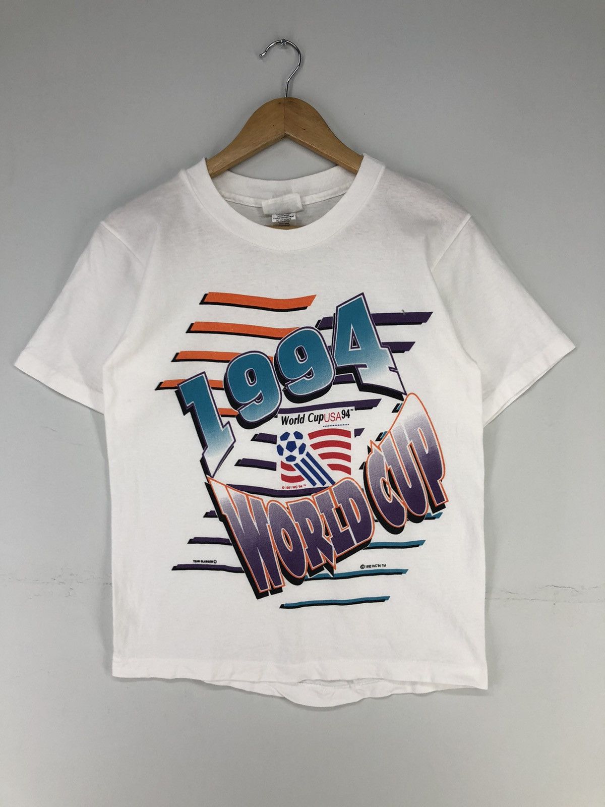 Vintage Vintage World Cup USA 1994 Team Glasgow Tshirt Size US S / EU 44-46 / 1 - 1 Thumbnail