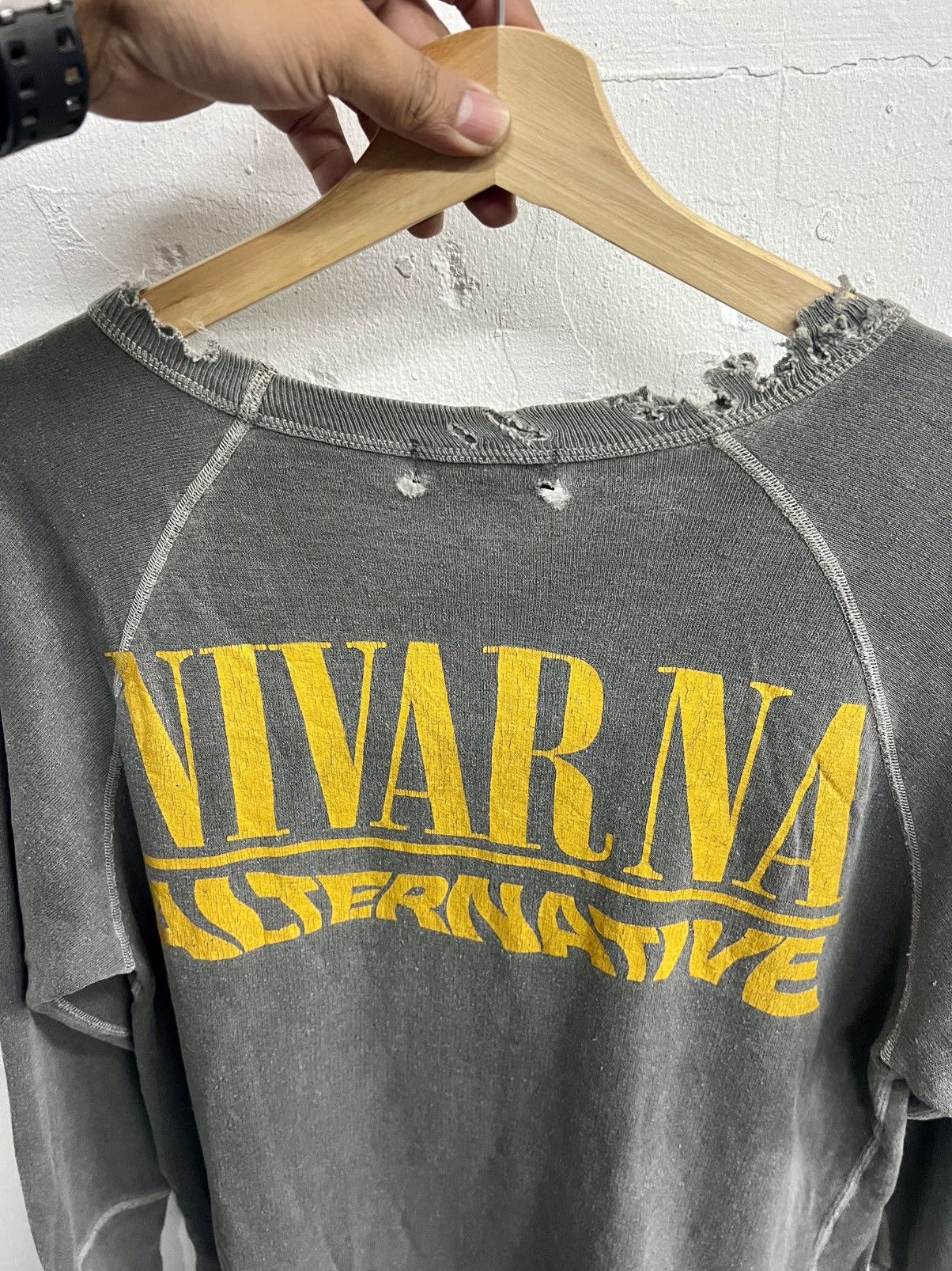 Japanese Brand RNA INC VIVARNA GRUNGE RIPPED LONGSLEEVE SWEAT Size US M / EU 48-50 / 2 - 12 Thumbnail