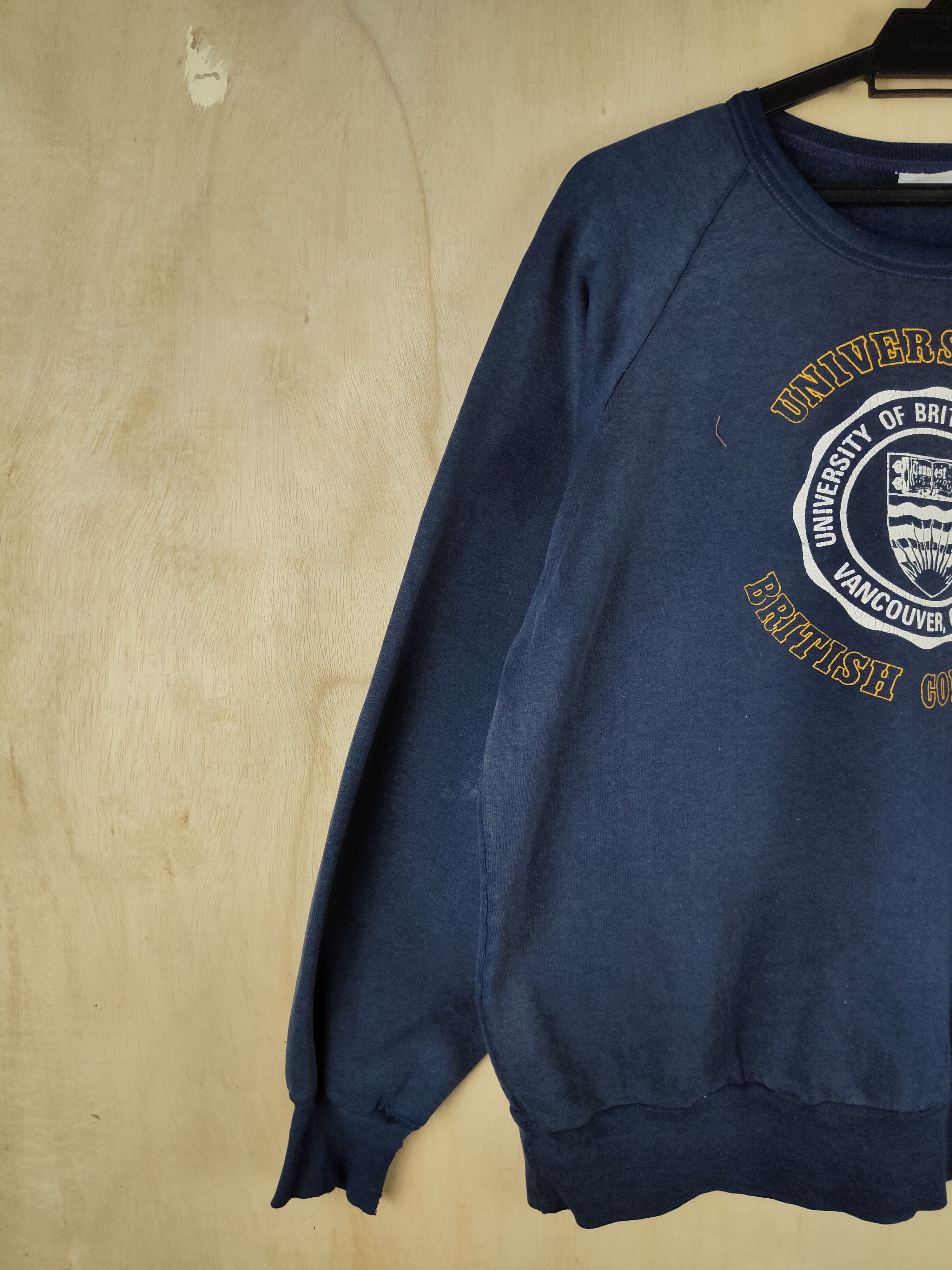 Champion Champion University of British Columbia Sweatshirts #S2466 Size US L / EU 52-54 / 3 - 4 Thumbnail