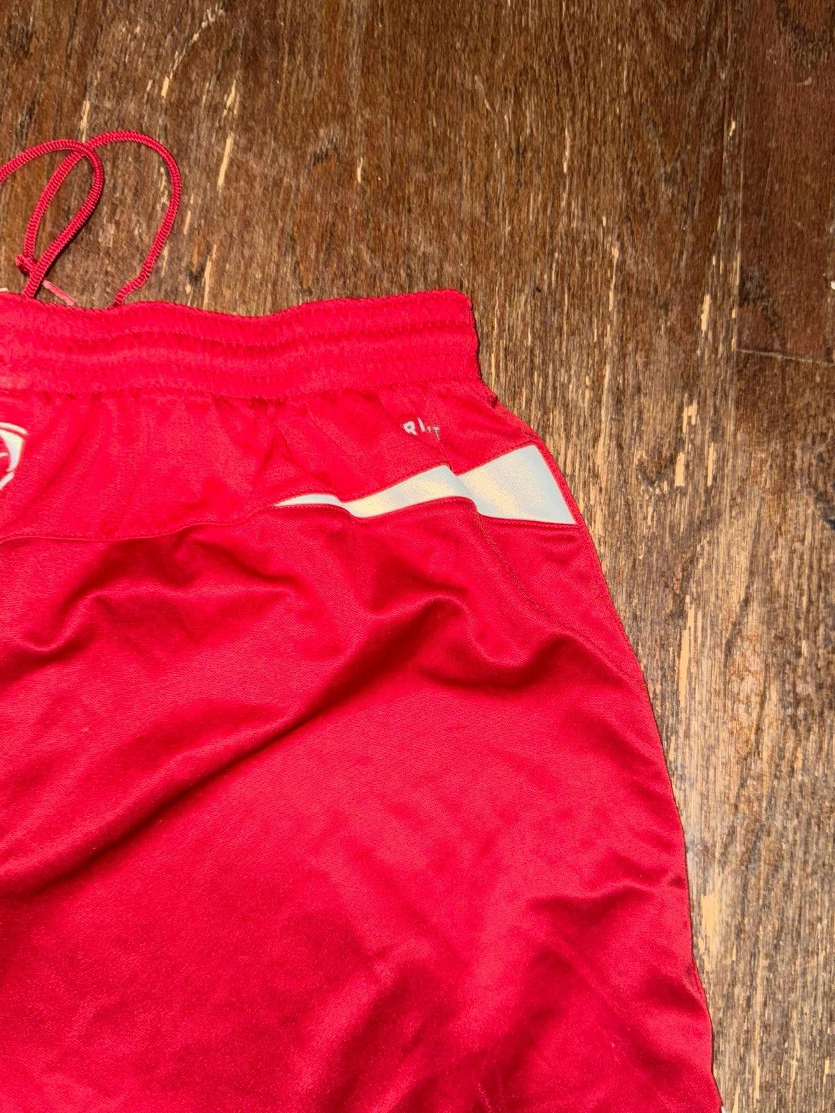 Nike Vintage 90s Nike Red/White Logo Shorts Rare Dri-Fit Sz XL Size US 36 / EU 52 - 7 Thumbnail