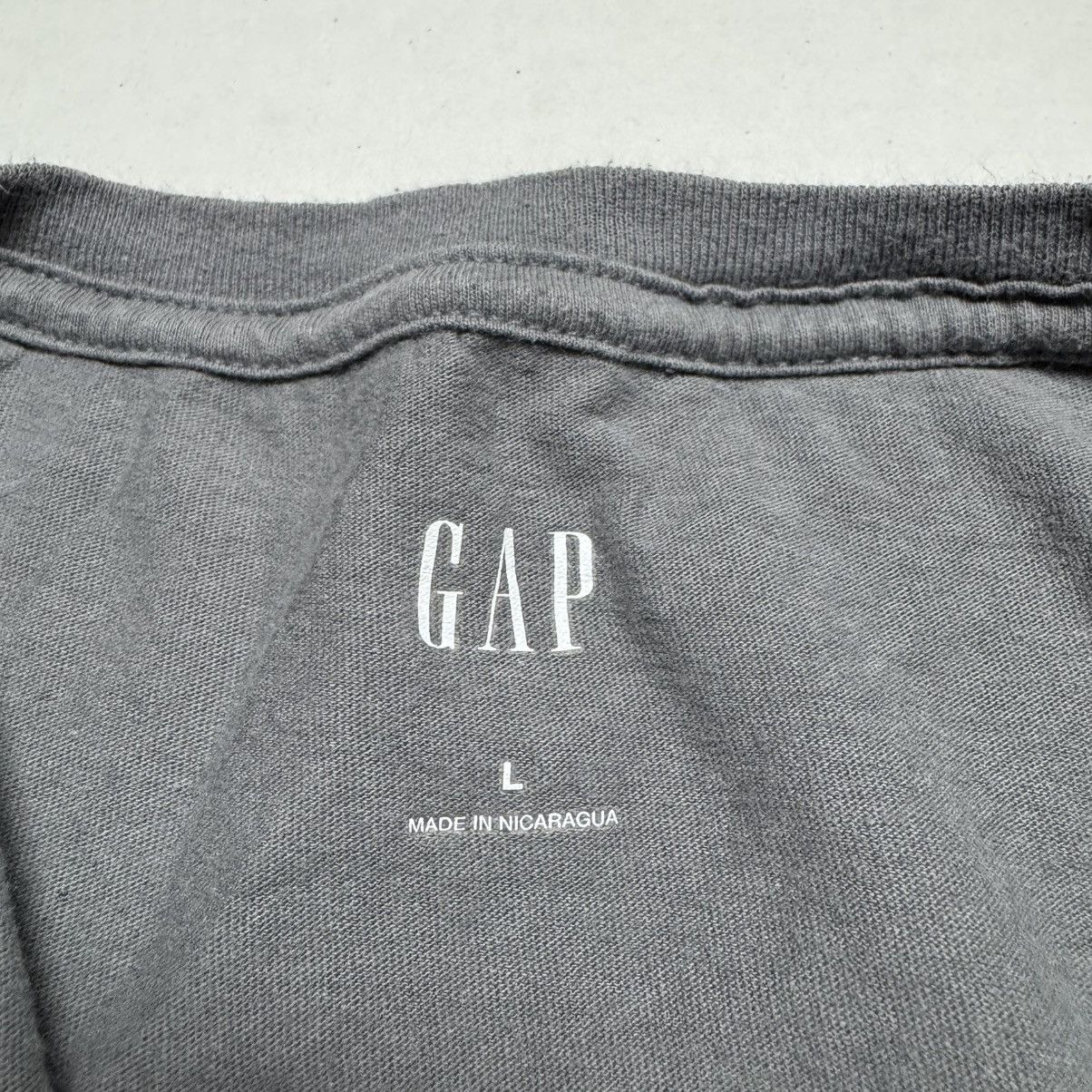 Gap GAP The Notorious B.I.G. Biggie Smalls Graphic Crew T-Shirt Size US L / EU 52-54 / 3 - 4 Thumbnail