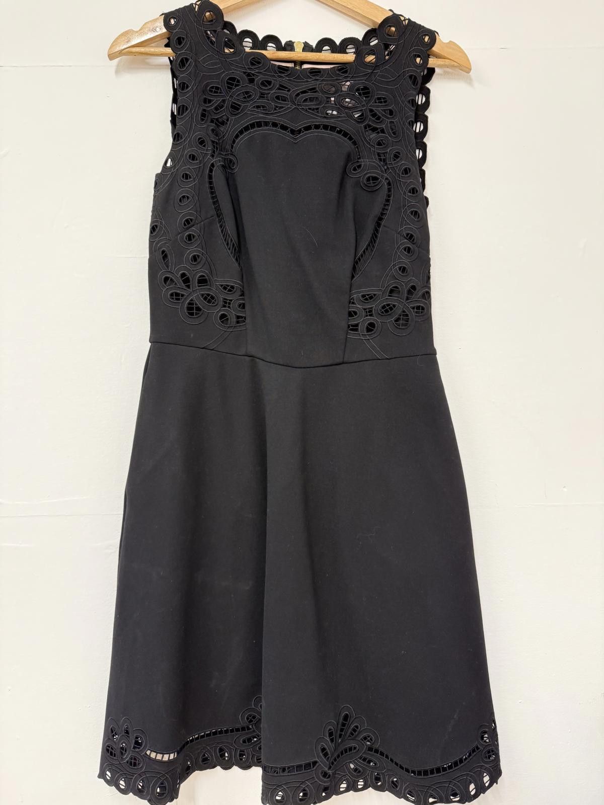 Ted Baker Ted Baker Black Lace Detail Sleeveless Dress UK Size 2 Size XXS / US 00 / IT 34 - 1 Thumbnail