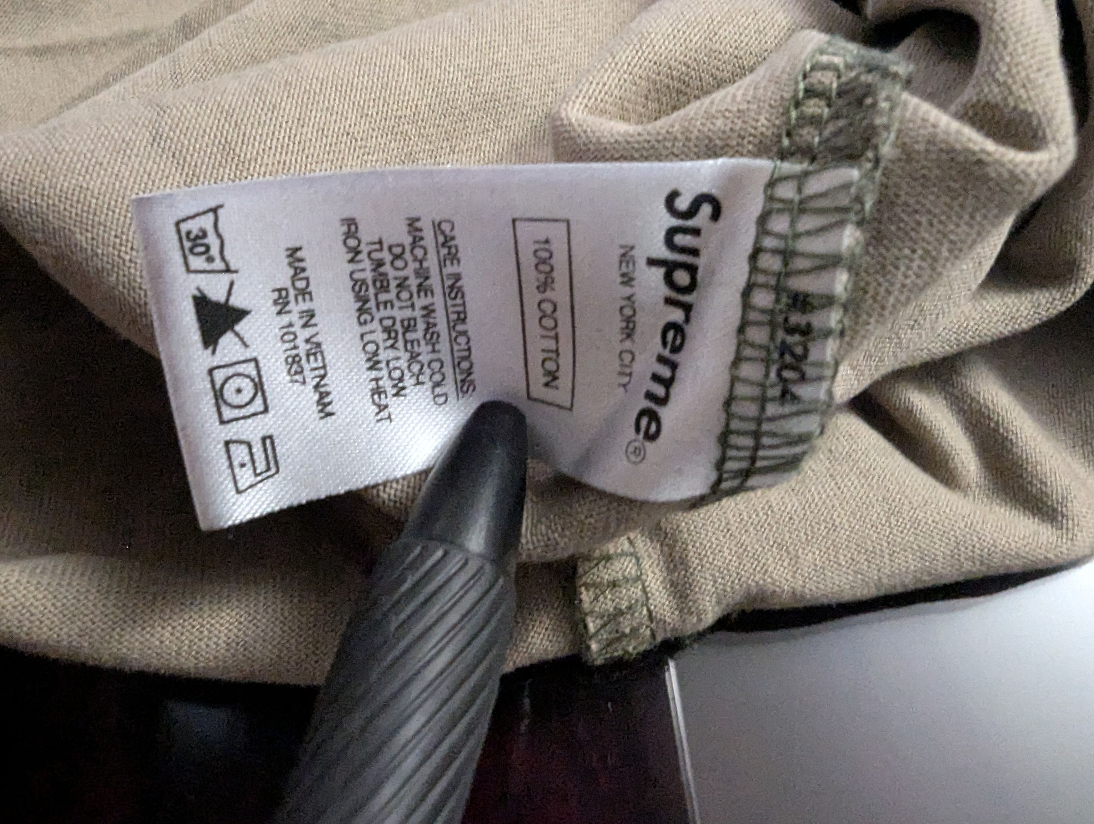 Supreme Supreme small box Logo Tiger Camo Size US M / EU 48-50 / 2 - 4 Thumbnail
