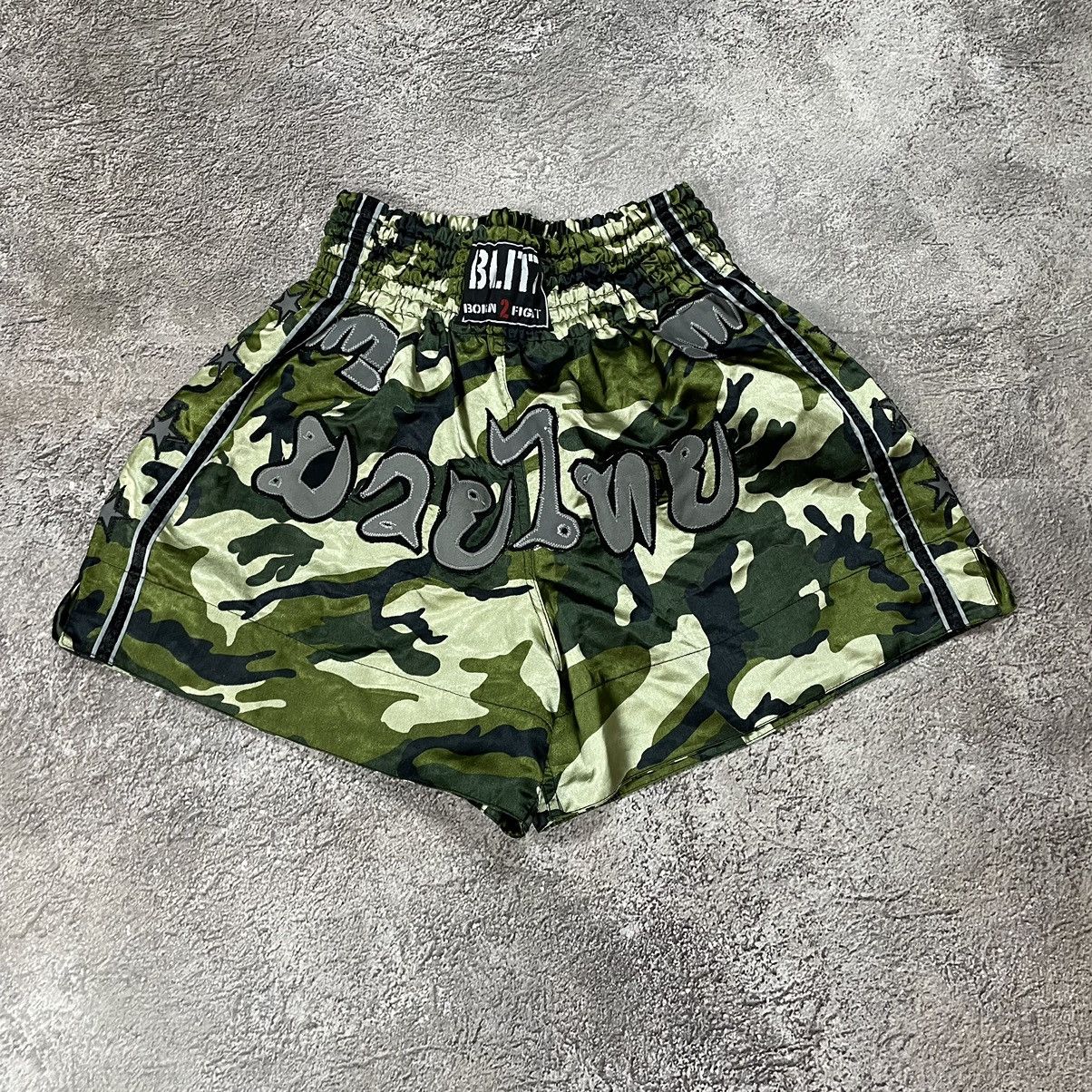 Vintage Vintage Y2K Baggy Camo Thai Box Shorts Streetwear Punk 30 Size US 30 / EU 46 - 2 Thumbnail