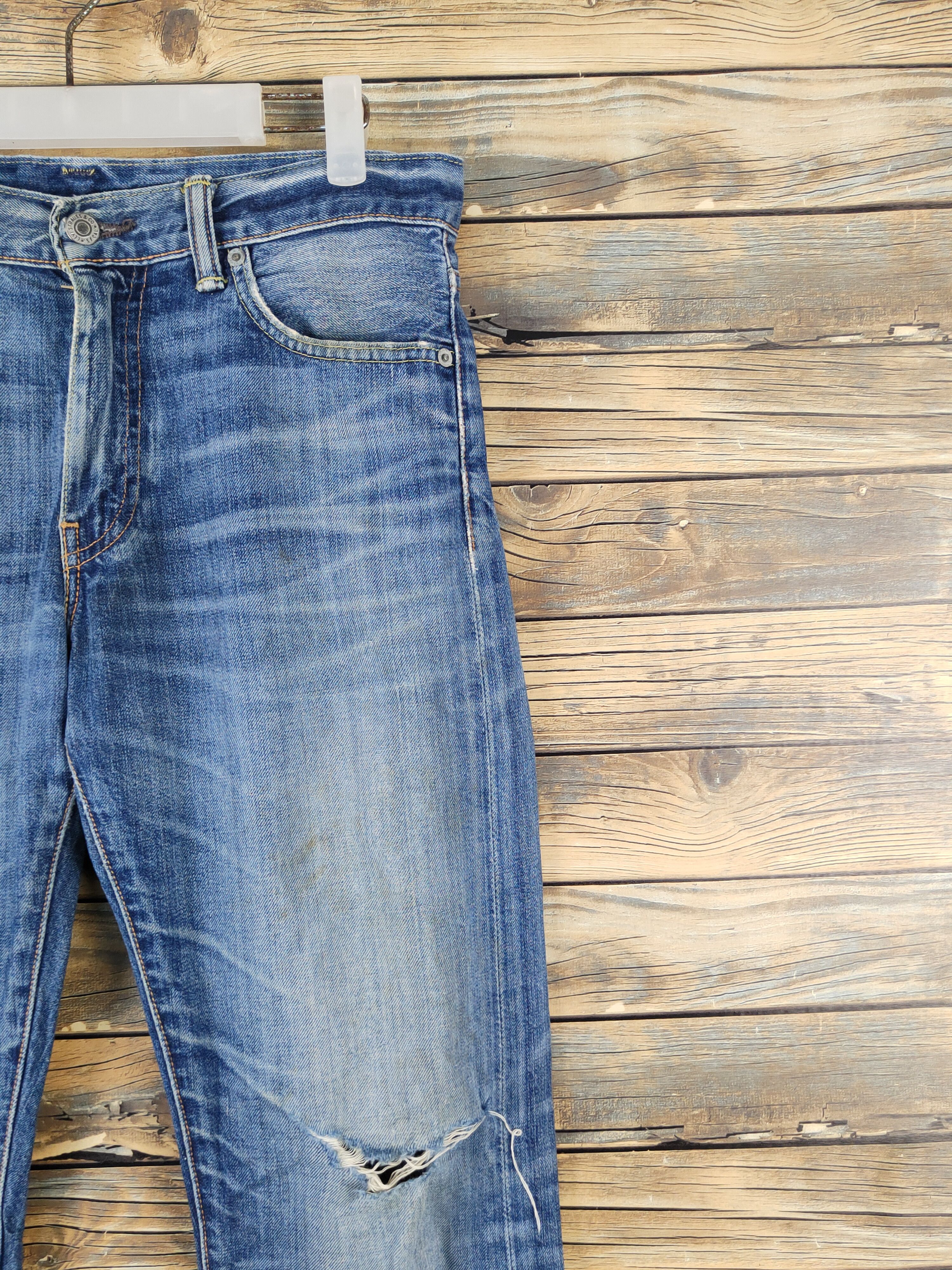Levi's Levi's Blue Distressed Ripped Jeans #W1691 Size US 30 / EU 46 - 5 Thumbnail