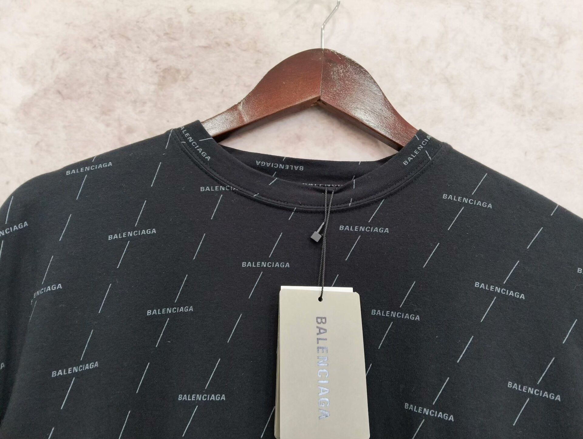 Balenciaga balenciaga black oversized graphic t-shirt Size US M / EU 48-50 / 2 - 4 Thumbnail