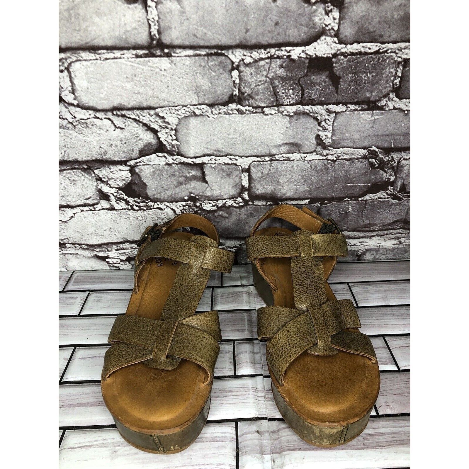 Other Kork-Ease Olive Green Leather Platform Wedge Ankle Strap San Size US 6 / IT 36 - 2 Thumbnail