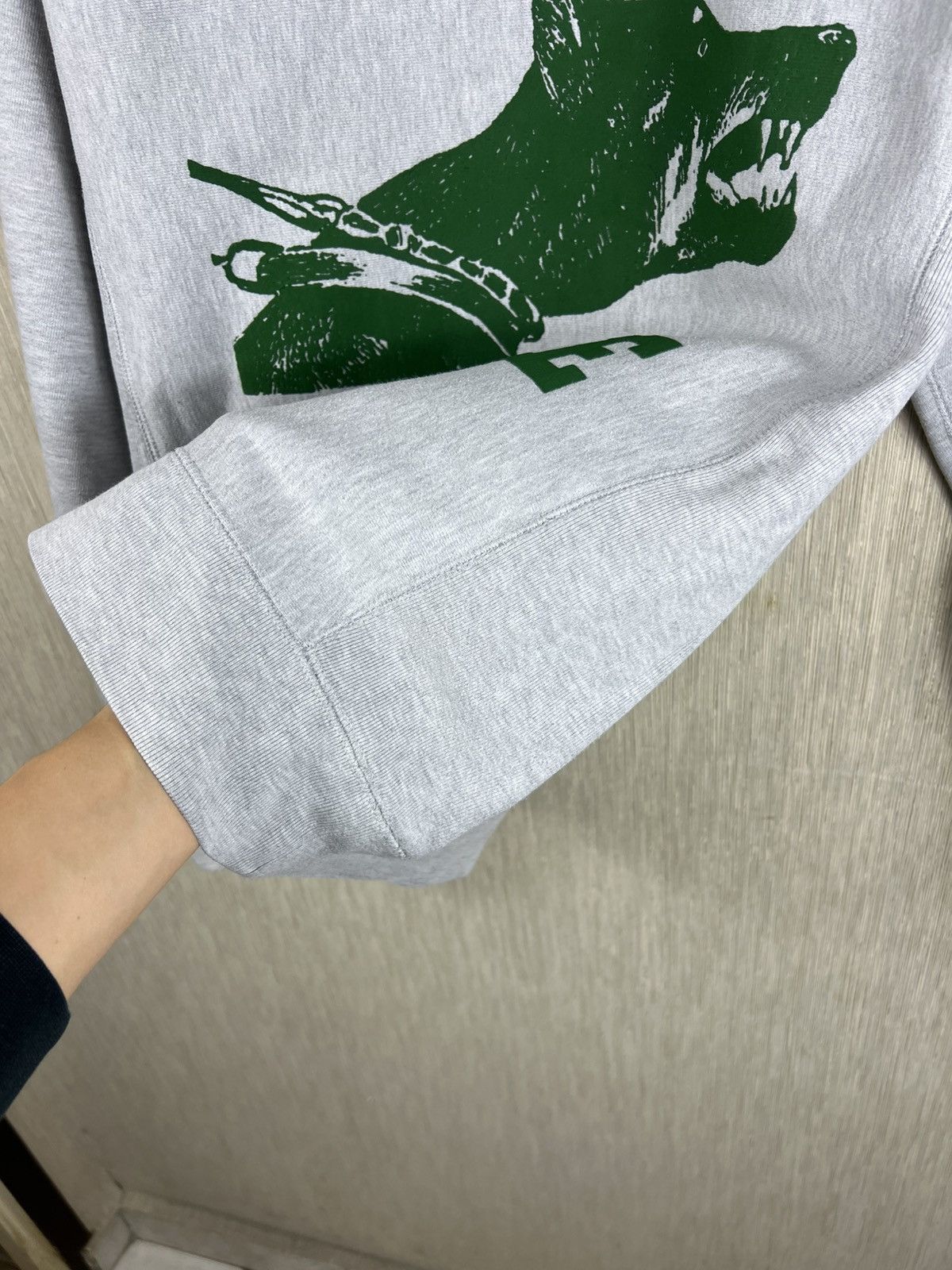 basketcase gallery Basketcase gallery dog crewneck sweatshirt logo green heavy Size US M / EU 48-50 / 2 - 17 Thumbnail