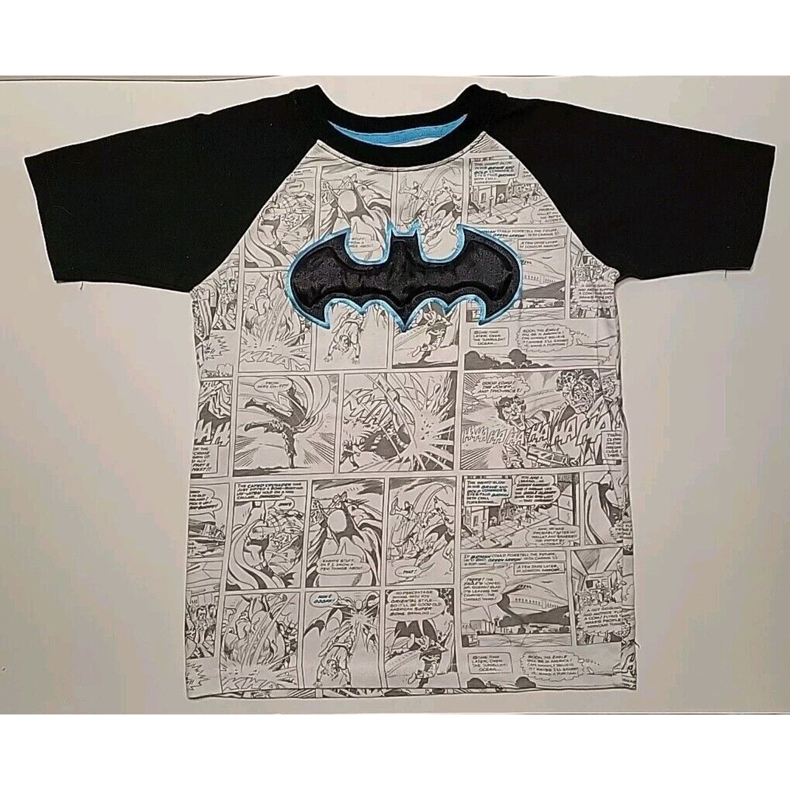 DC Comics DC Comic Batman Embroidered Vintage Youth T Shirt Size 6/7 Size US XXS / EU 40 - 2 Thumbnail