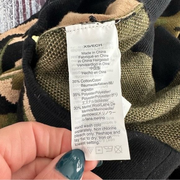 J.Crew J. Crew Camouflage Bomber Knit Merino Wool Blend Jacket Size XS / US 0-2 / IT 36-38 - 6 Thumbnail