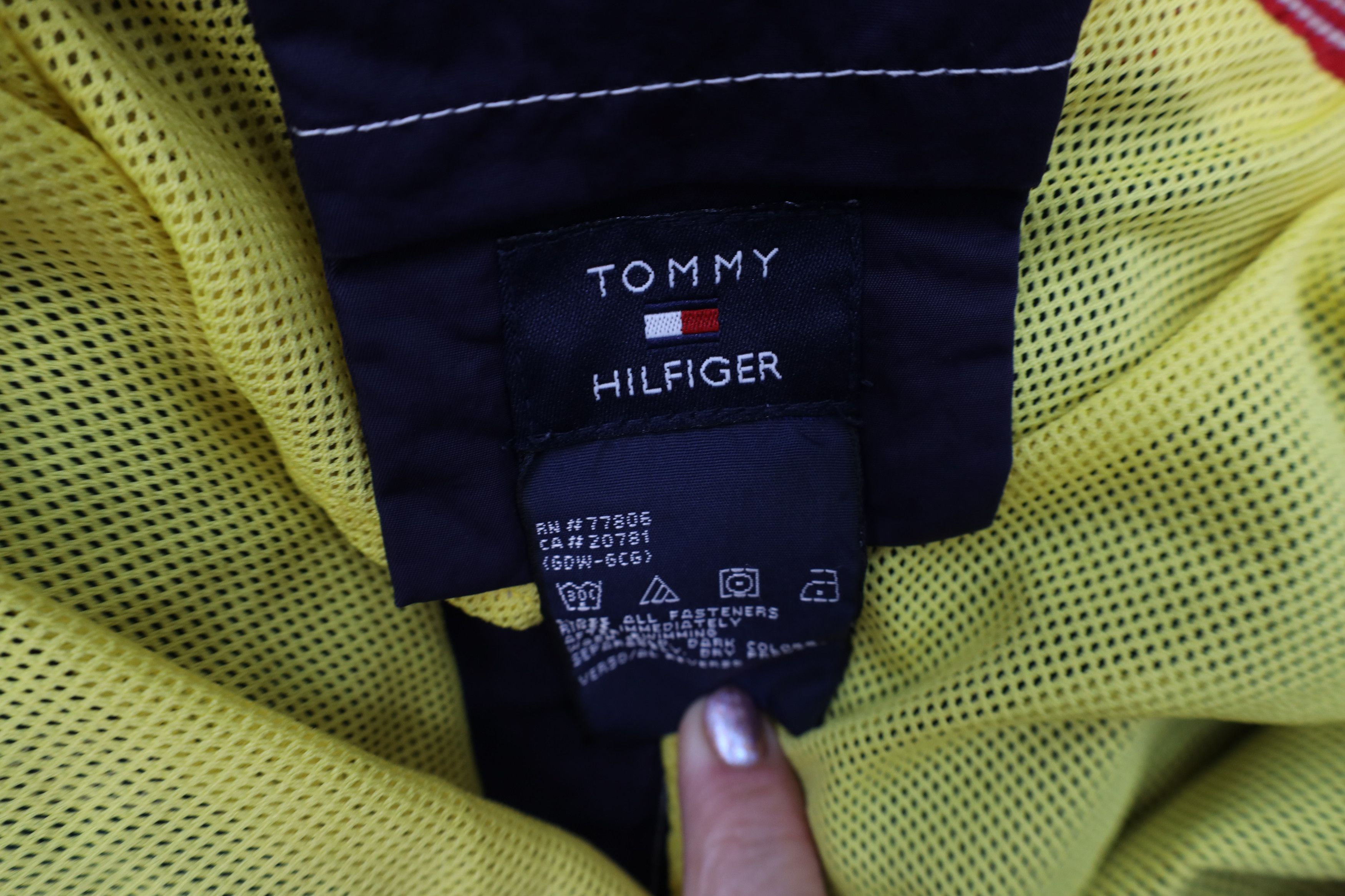 Tommy Hilfiger Vintage Y2K 2005 Tommy Hilfiger Games Lined Shorts Size US 32 / EU 48 - 8 Thumbnail