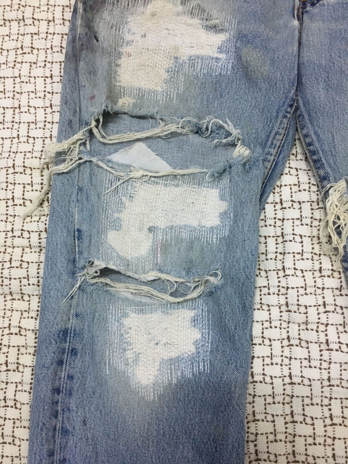 Levi's Vintage Levis Lot 501 Fly Button Distressed Jeans (Y01) Size US 32 / EU 48 - 19 Thumbnail