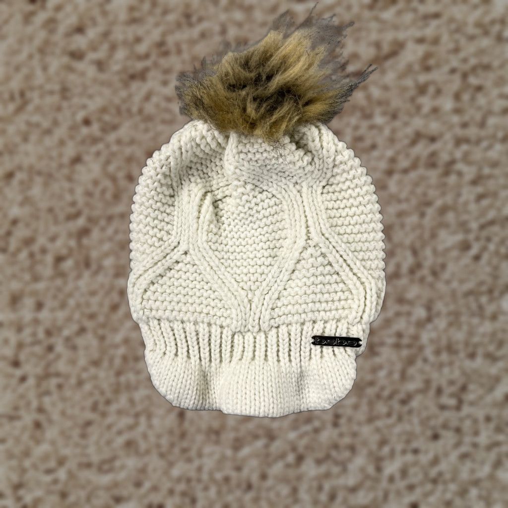 Bebe bebe Beanie Toque Womens One Size White Sparkly Knit Faux Fur Pom Ski Hat/Cap Accessories Rhinestone Logo Winter Urban 90s Mens Womens Size ONE SIZE - 1 Thumbnail