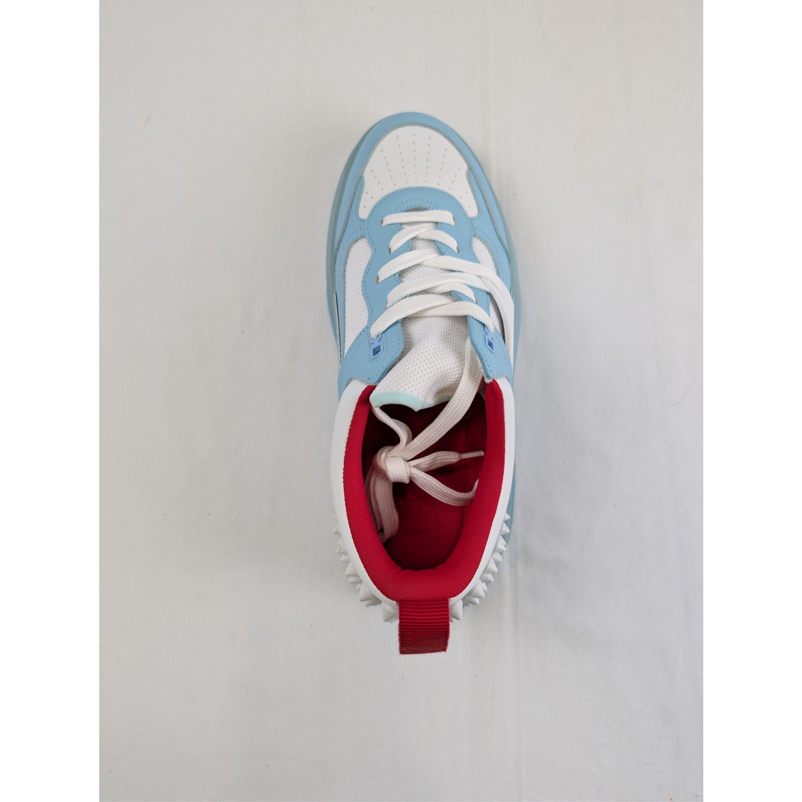 Christian Louboutin o1rshd1 Astroloubi low-top sneaker in light blue and white Size US 8 / EU 41 - 17 Thumbnail