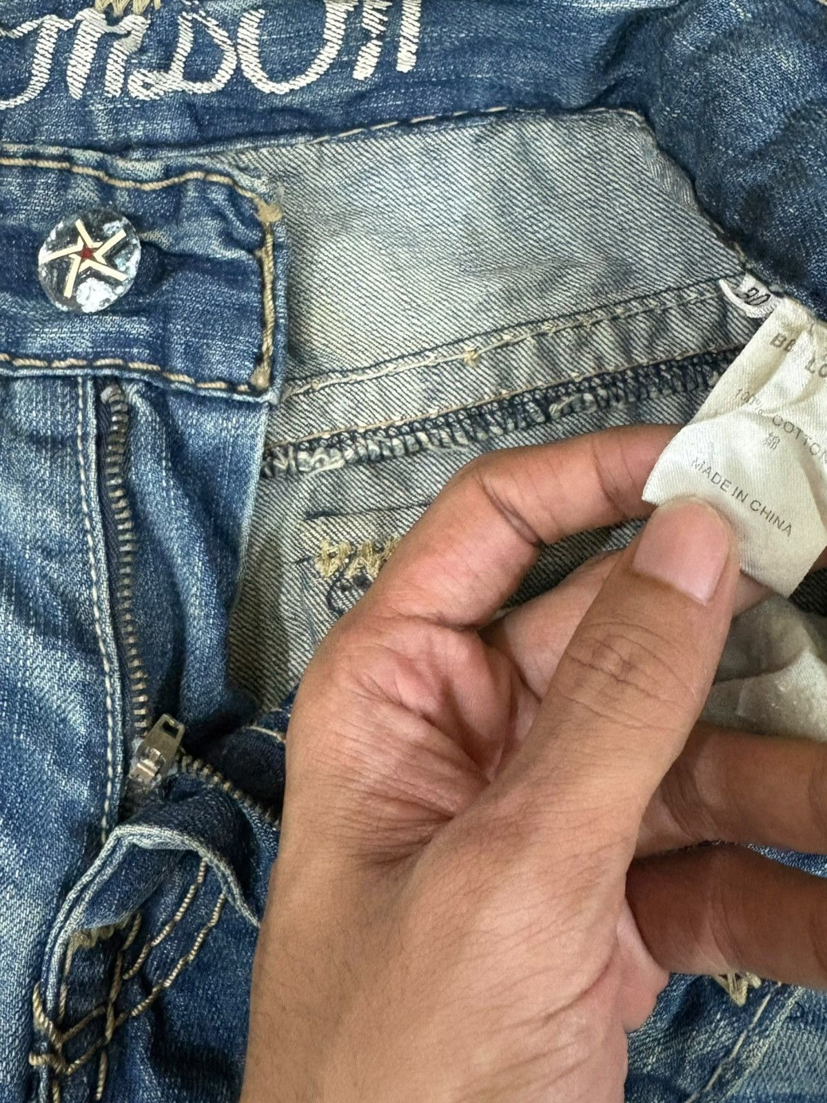 Japanese Brand Vintage BB London Embroidery Honeycomb Mud Wash Loose Jeans Size US 30 / EU 46 - 9 Thumbnail