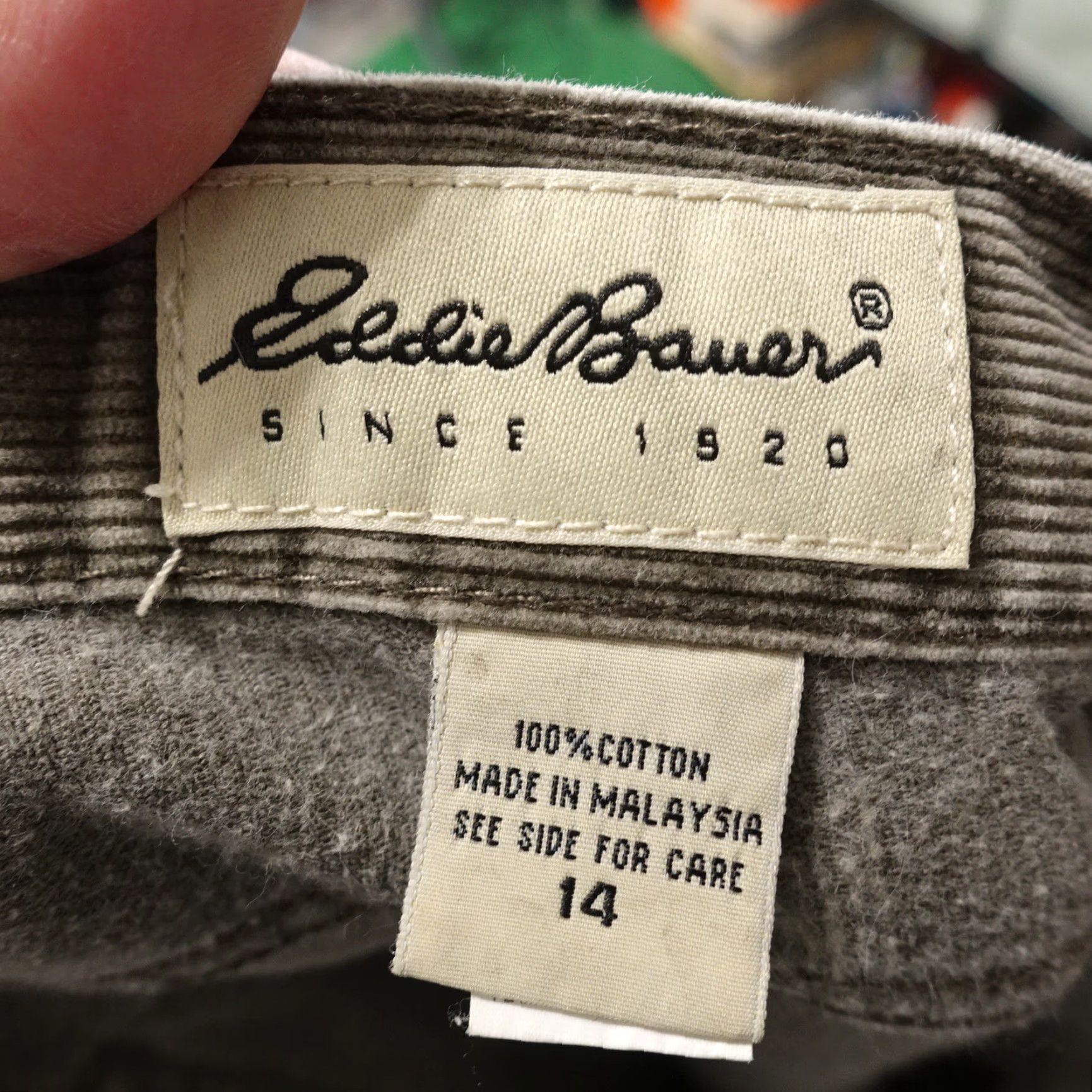 Eddie Bauer EDDIE BAUER Green Corduroy Chino Pants Womens Size 14 Regular Size 36" / US 14 / IT 50 - 6 Thumbnail