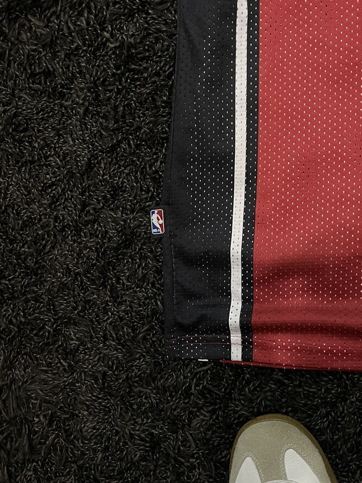 Adidas × NBA Vintage Miami Heat 1 Bosh Basketball Jersey Adidas NBA Size US XL / EU 56 / 4 - 4 Thumbnail