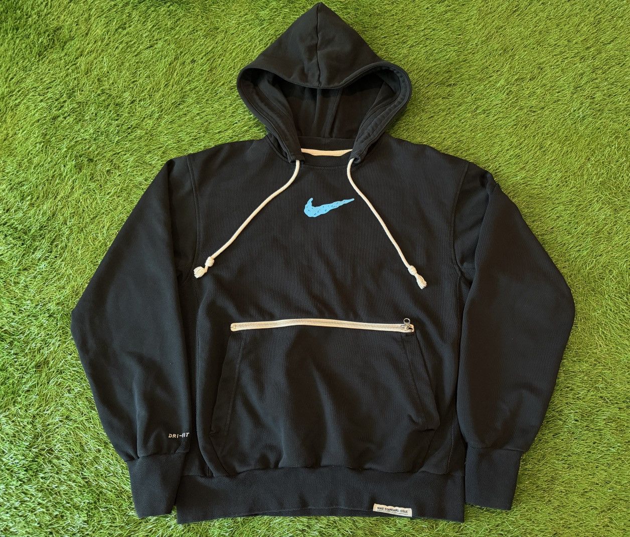 Nike Nike Lebron x Fruity Pebbles Dri-Fit Standard Issue Hoodie Size US S / EU 44-46 / 1 - 3 Thumbnail