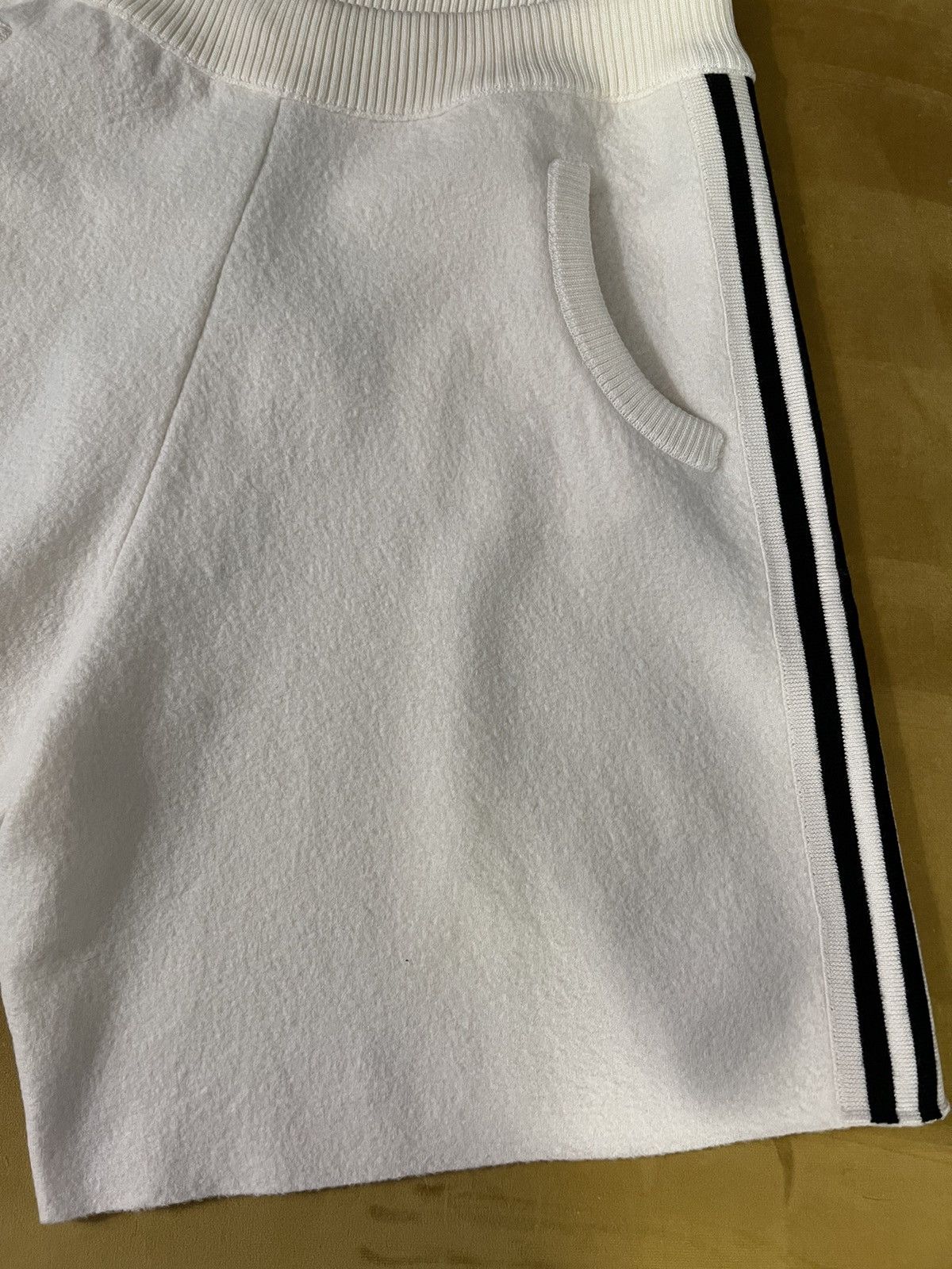 Maison Margiela $1.1K Line 10 cream wool-felt shorts, M (US32–35 waist) Size US 34 / EU 50 - 7 Thumbnail