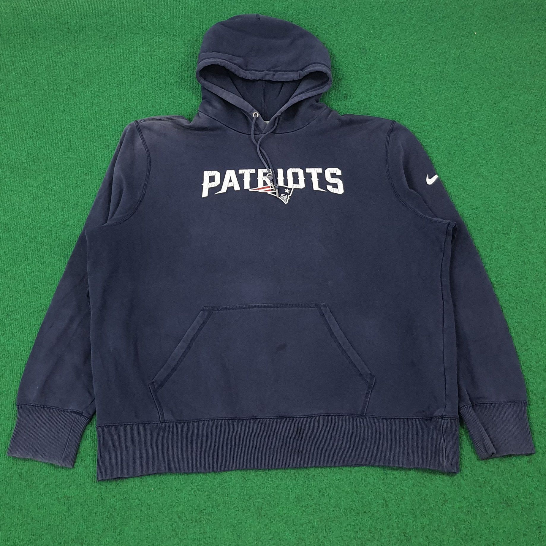 Nike × Vintage Vintage NIKE Patriots USA Sports Hoodie C215N25 Size US XXL / EU 58 / 5 - 1 Thumbnail