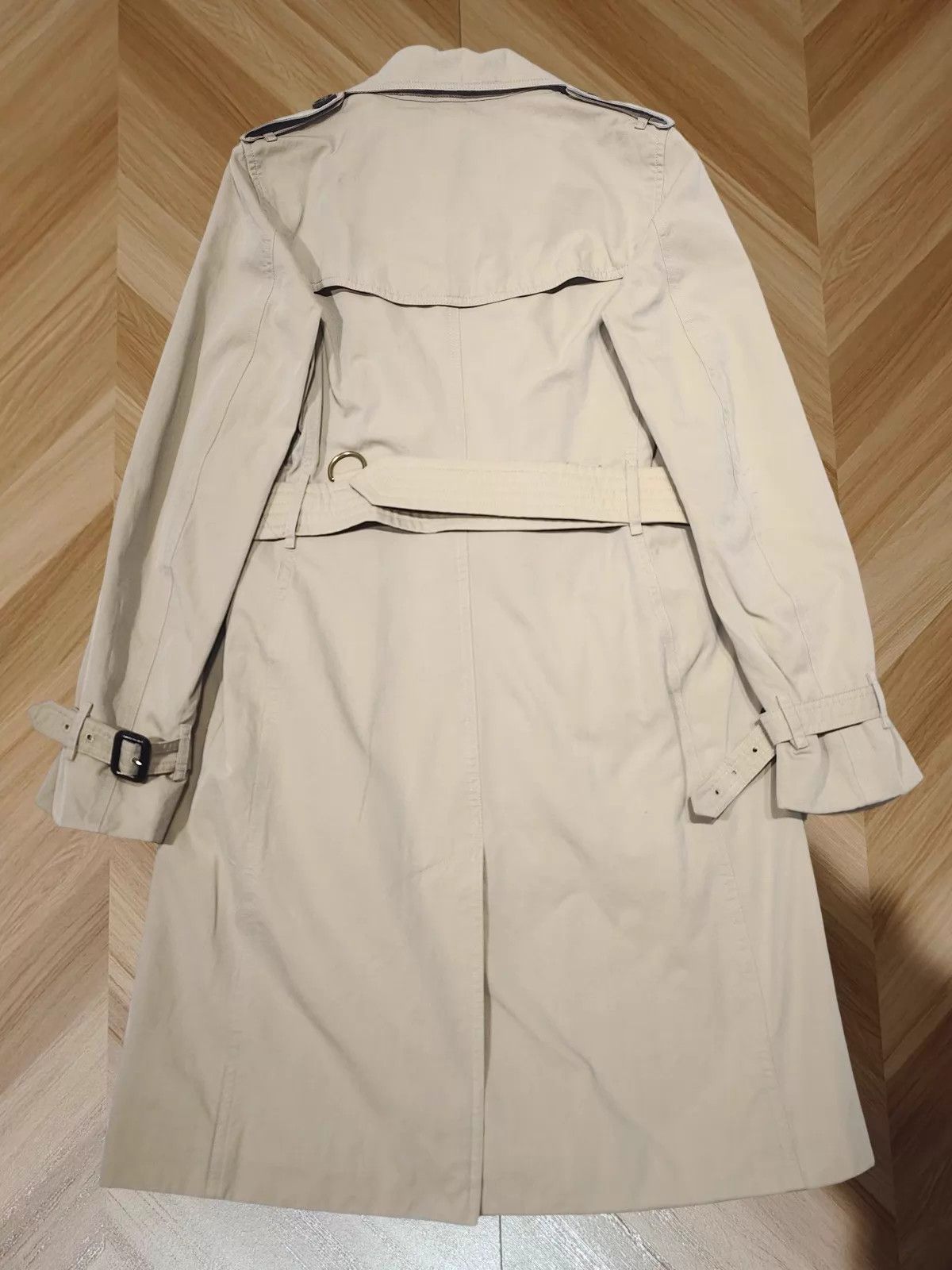 Burberry Burberry Kensington UK4 Good Condition Size XS / US 0-2 / IT 36-38 - 2 Thumbnail