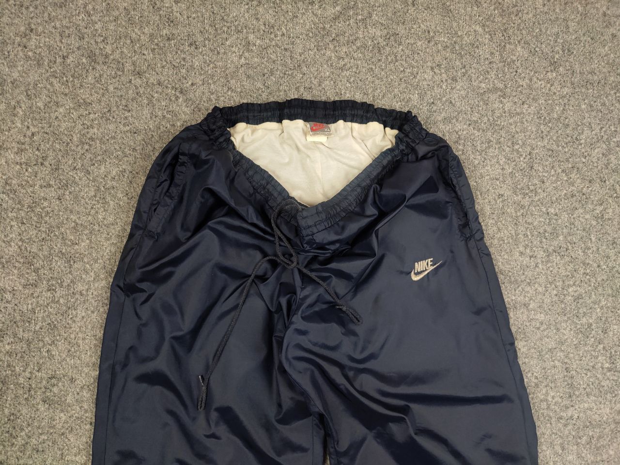 Nike Vintage 90s Nike Navy Nylon Track Pants Y2K Rare Retro Hype Size US 36 / EU 52 - 8 Thumbnail