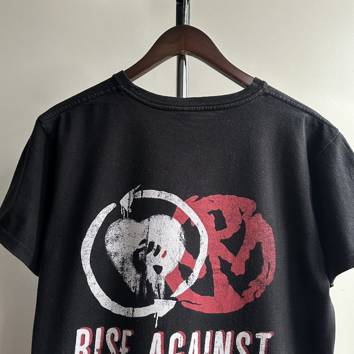 Band Tees × Vintage VINTAGE Y2K RISE AGAINST 2014 TOUR BAND TEE Size US M / EU 48-50 / 2 - 5 Thumbnail