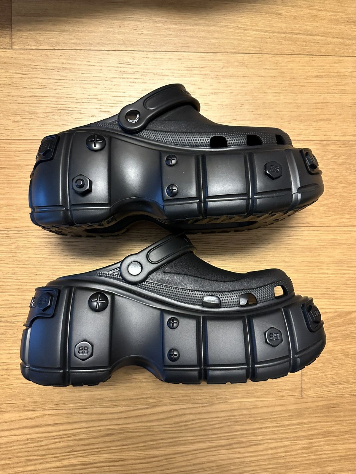 Balenciaga × Crocs Balenciaga x Crocs Hardcrocs Sandal Black