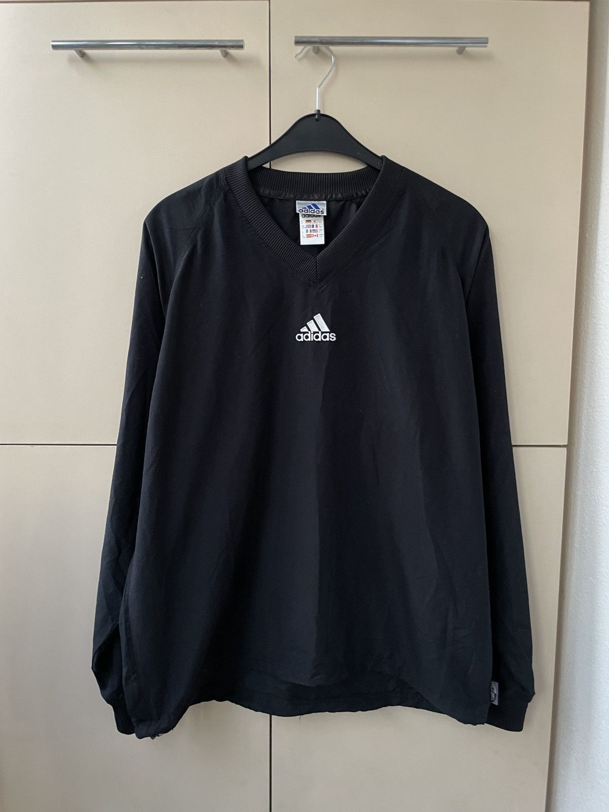 Adidas Vintage 2001 Adidas Rugby Bath Sweatshirt Jacket Nylon Size US L / EU 52-54 / 3 - 1 Thumbnail