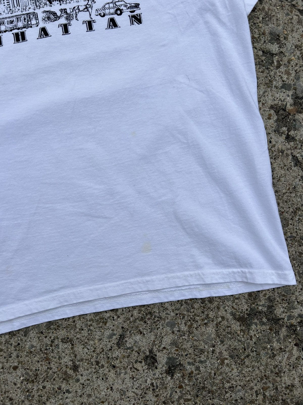 Fruit Of The Loom × Vintage Manhattan New York Graphic Tee Size US L / EU 52-54 / 3 - 3 Thumbnail