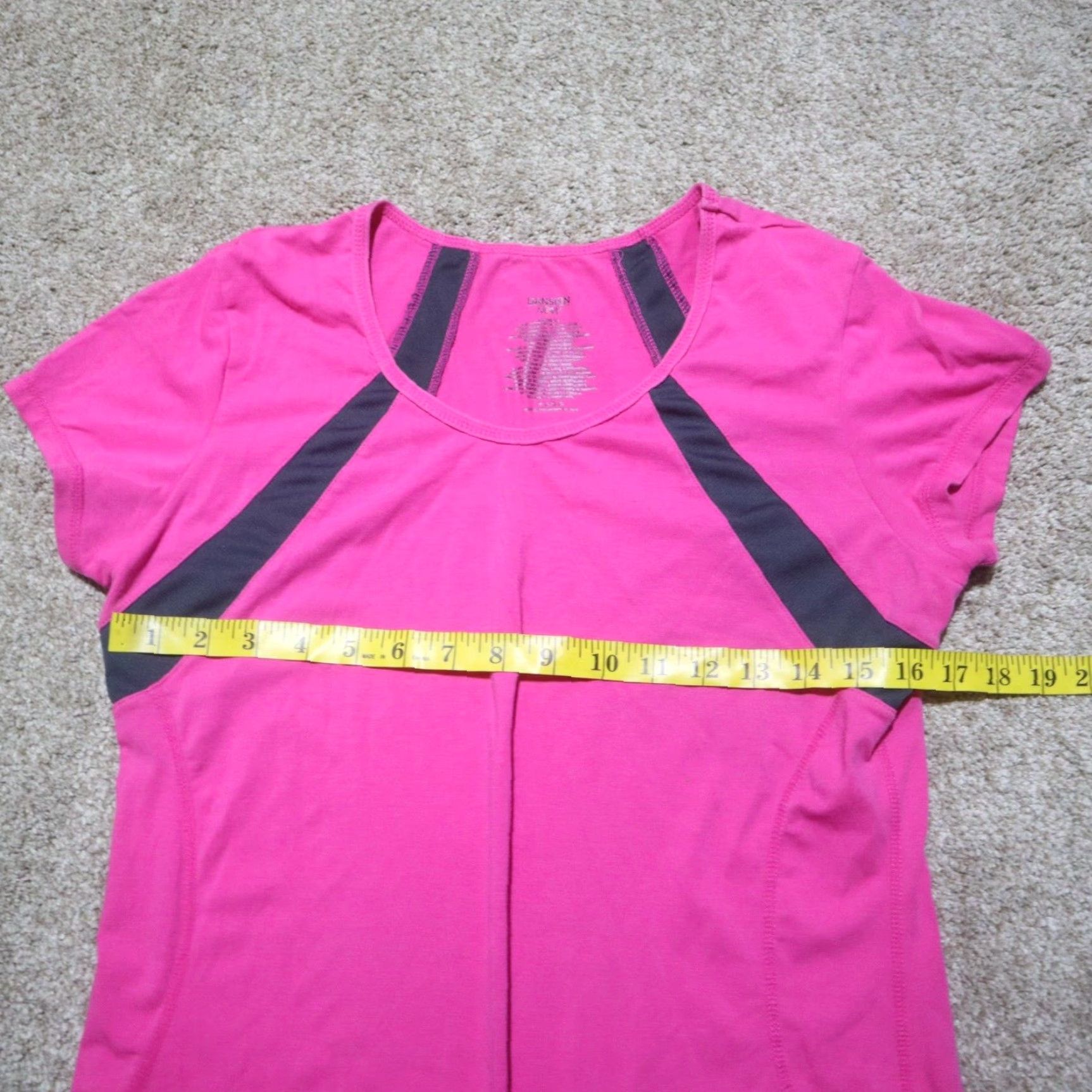 Vintage VINTAGE Danskin Pink Scrub Shirt Short Sleeve Adult Women's L Large with Pockets Size 36" / US 14 / IT 50 - 3 Thumbnail